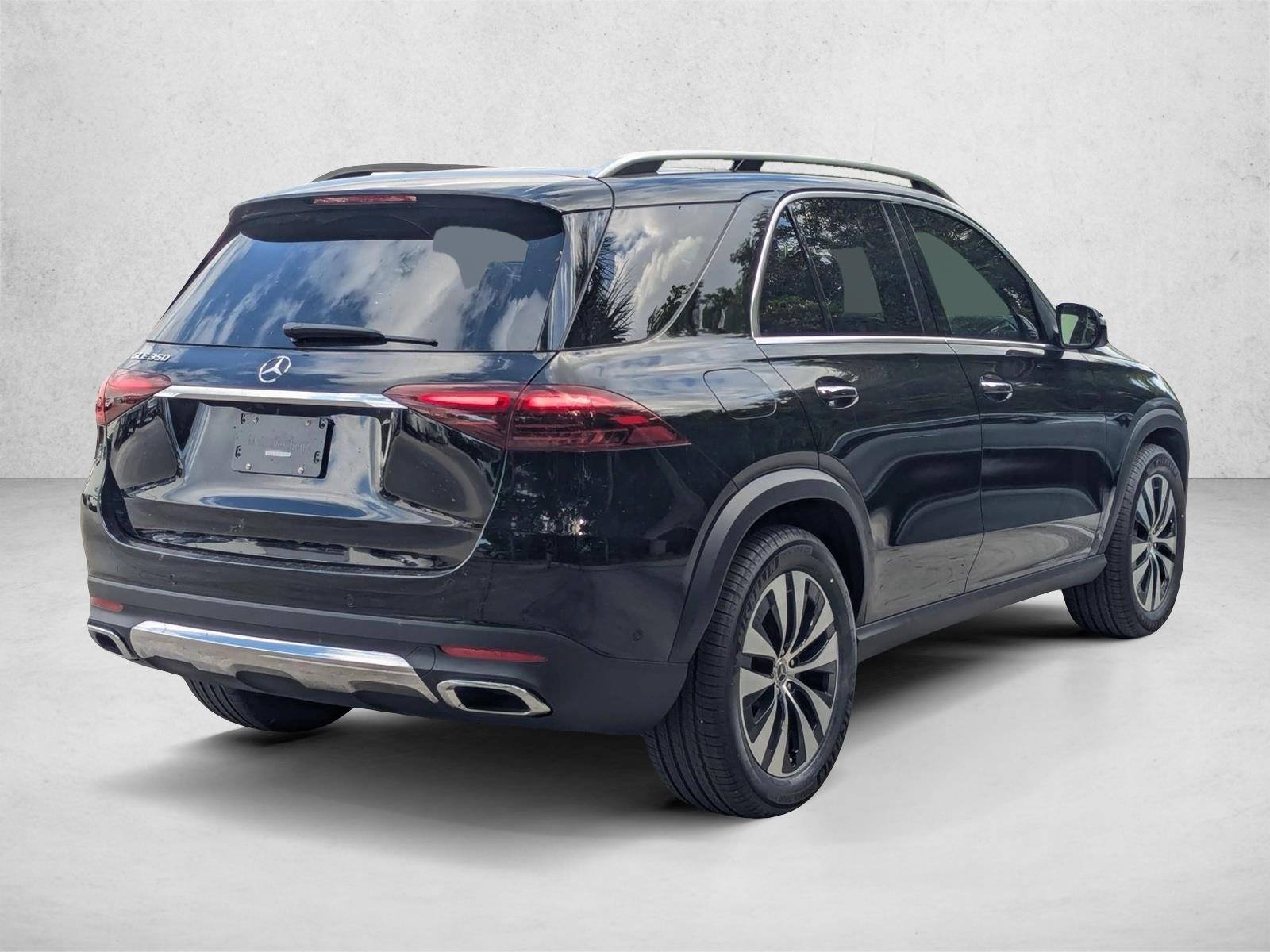 2026 GLE 350, photo 2 of 16