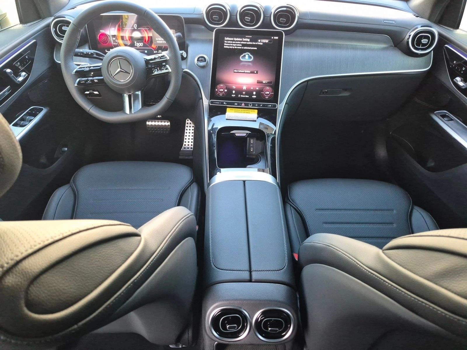 2027 GLC 300, photo 13 of 16