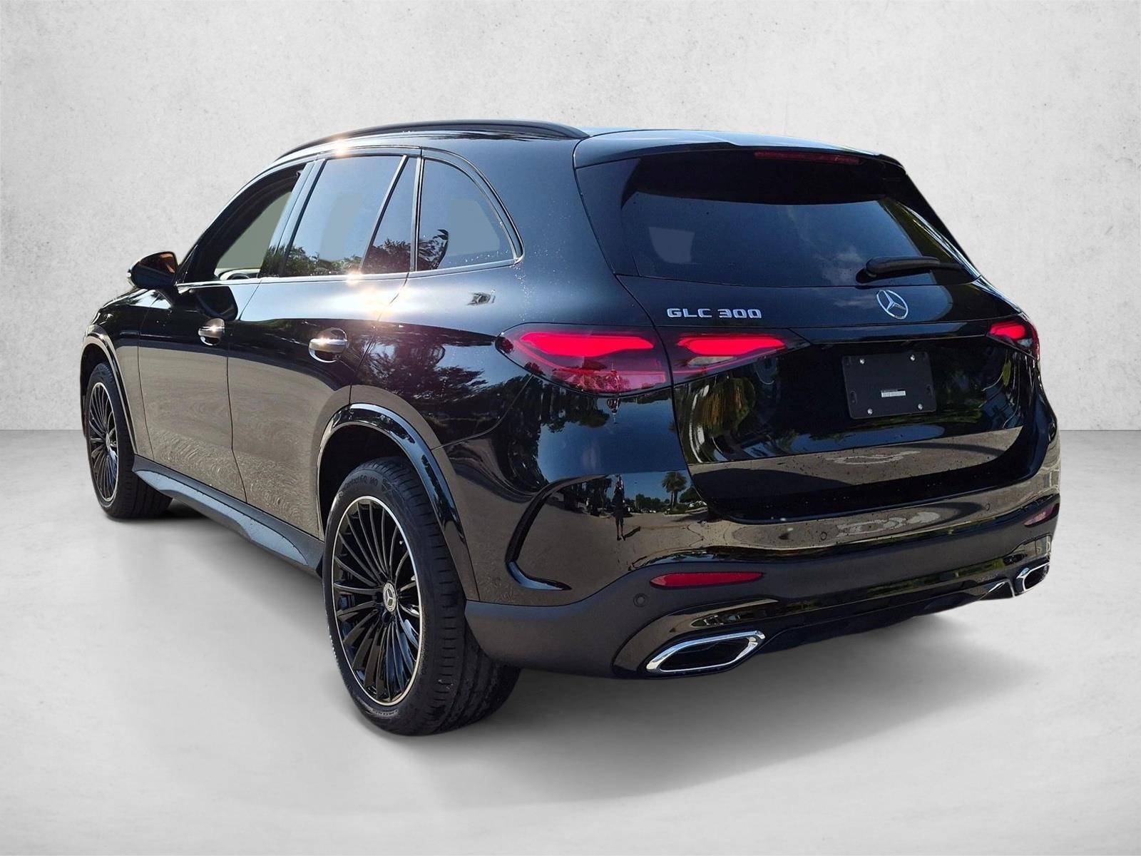 2027 GLC 300, photo 8 of 17