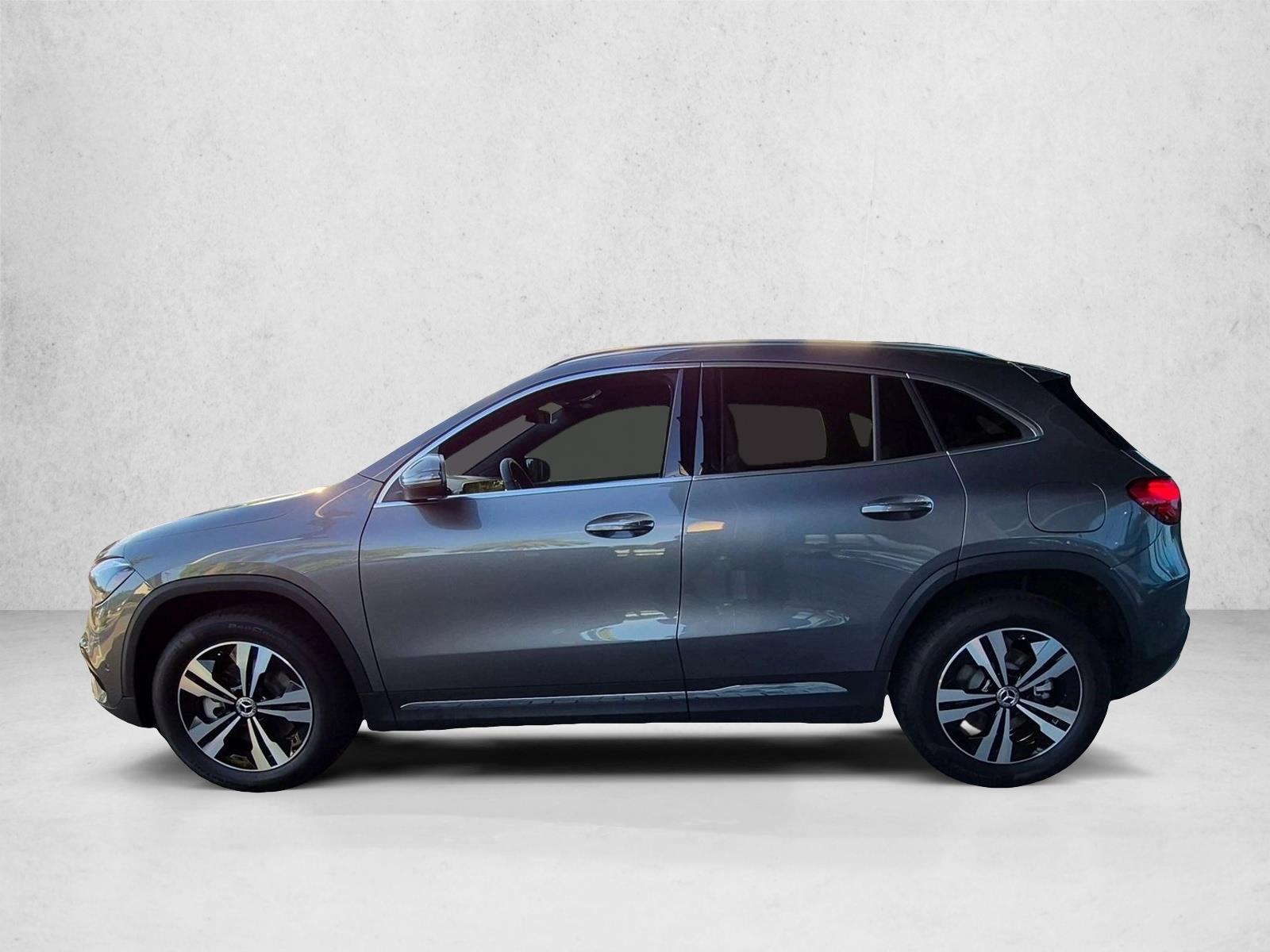 2026 GLA 250, photo 5 of 17