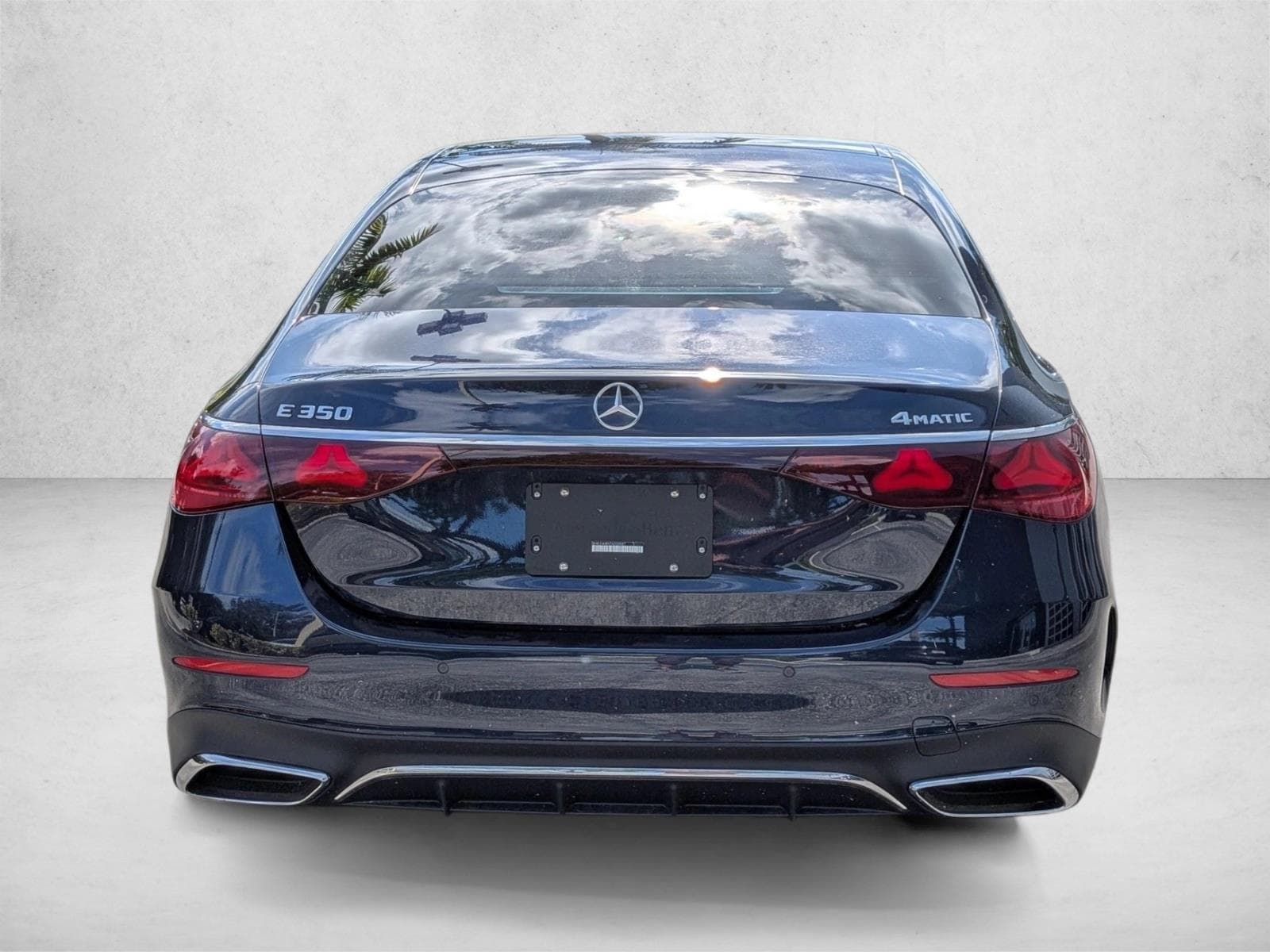 2026 E 350 4MATIC, photo 7 of 17