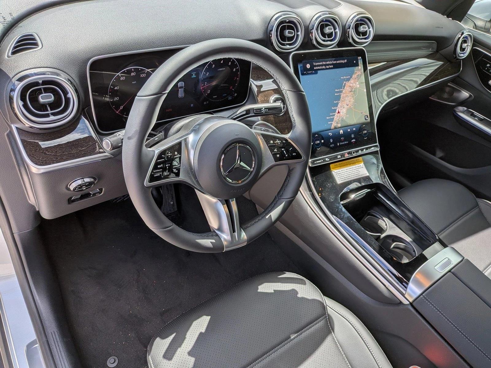 2026 GLC 300, photo 3 of 17