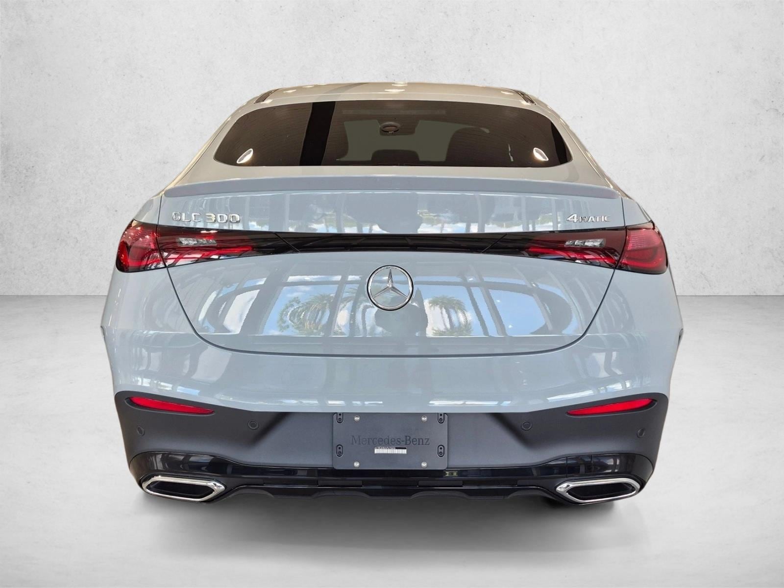 2027 GLC 300 4MATIC Coupe, photo 7 of 17