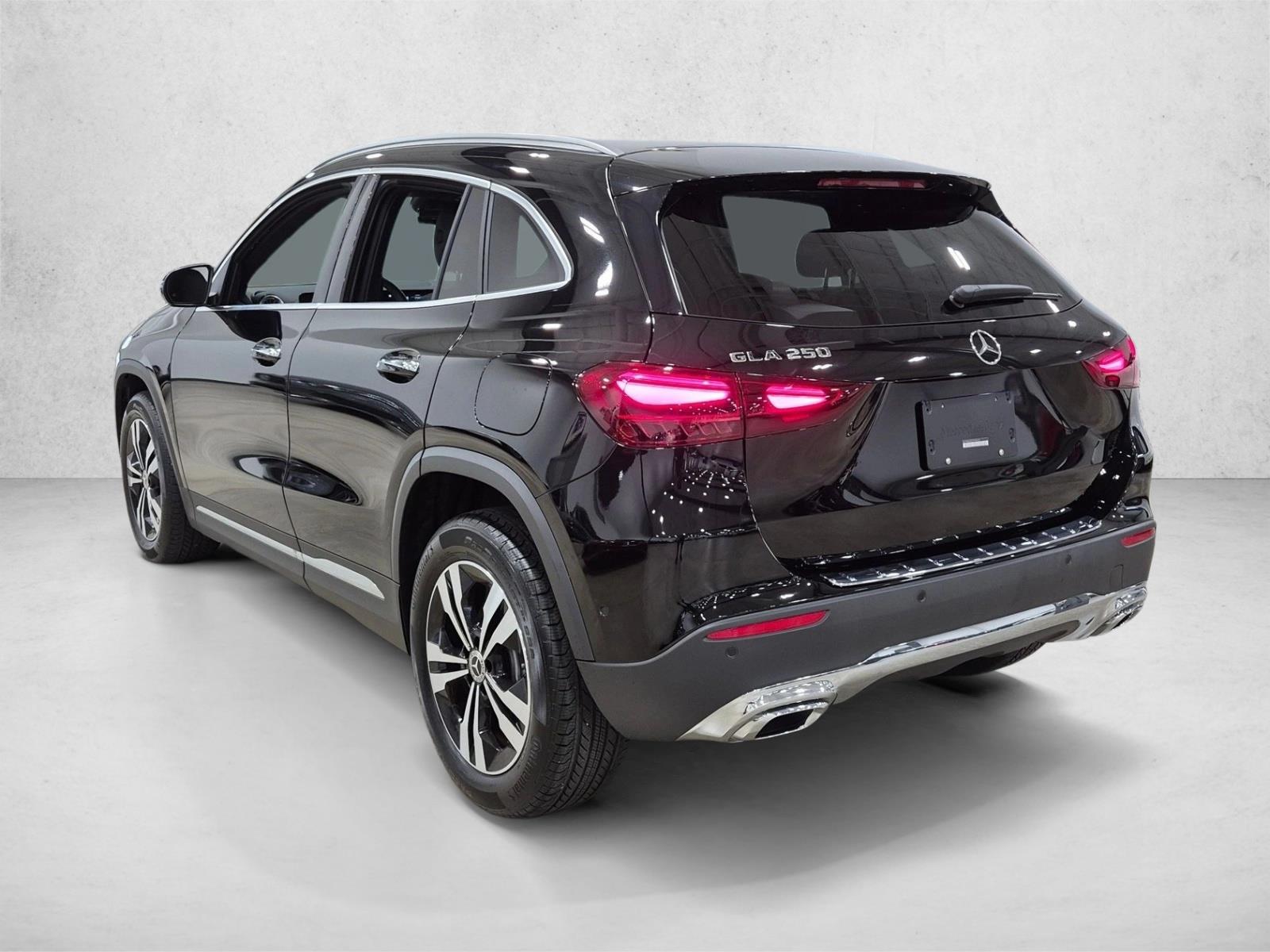 2026 GLA 250, photo 8 of 25