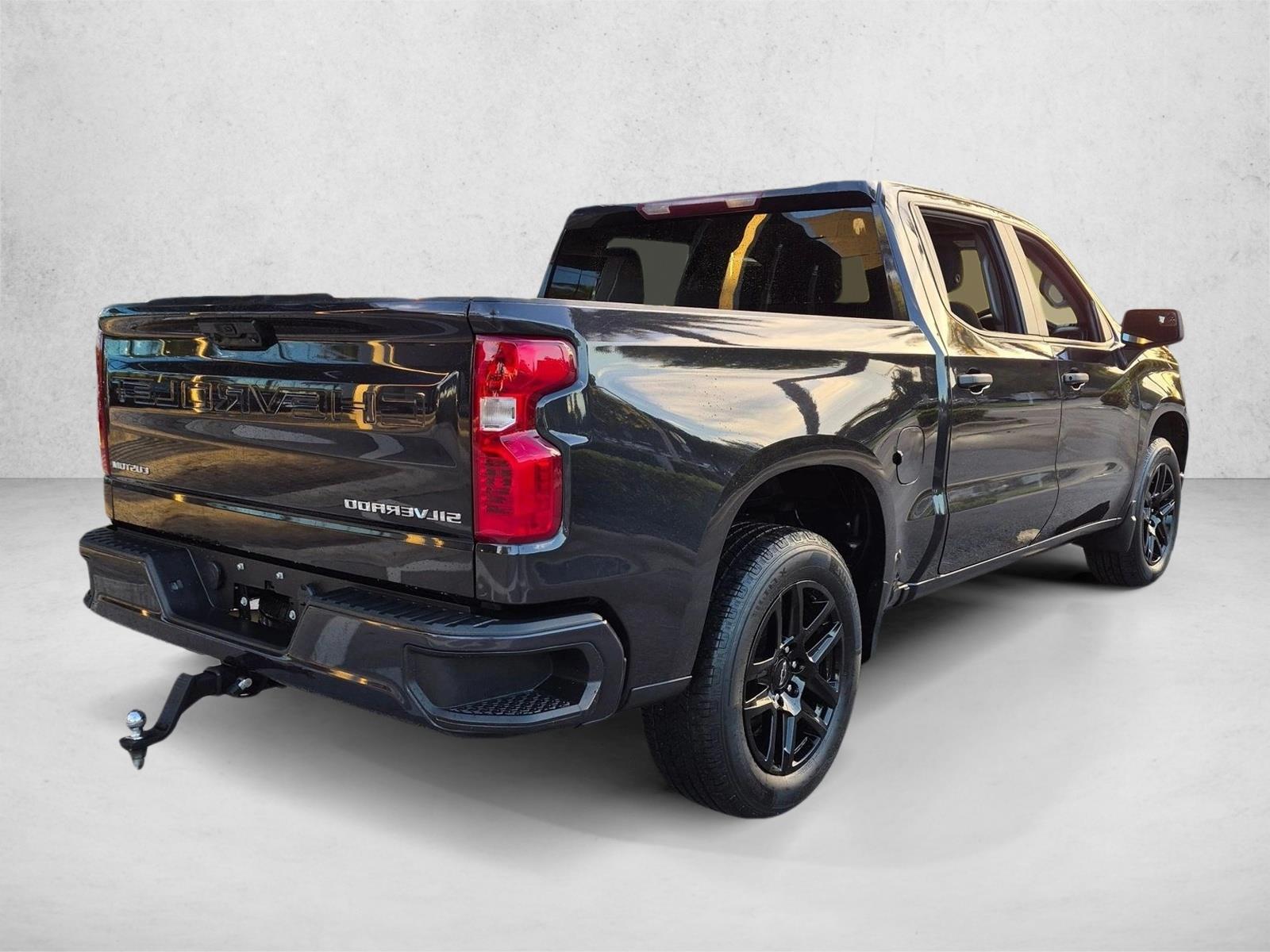2023 Chevrolet Silverado Custom, photo 5 of 24