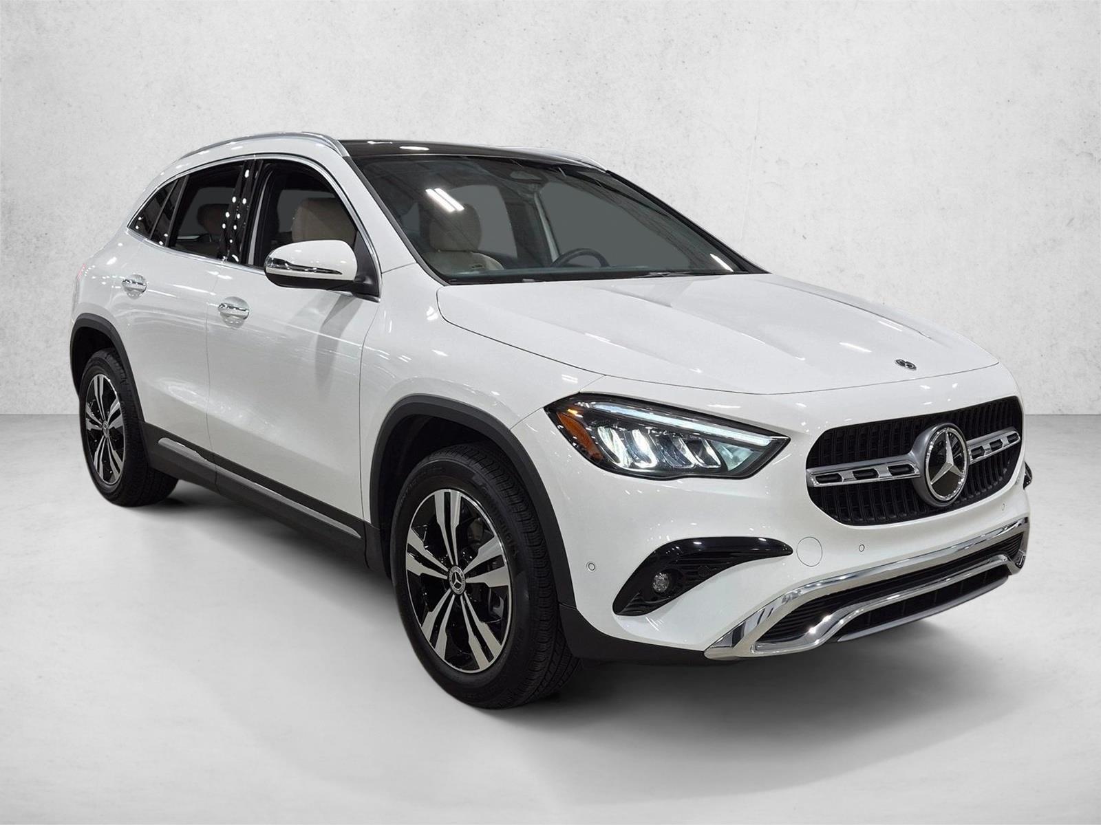2026 GLA 250, photo 3 of 25