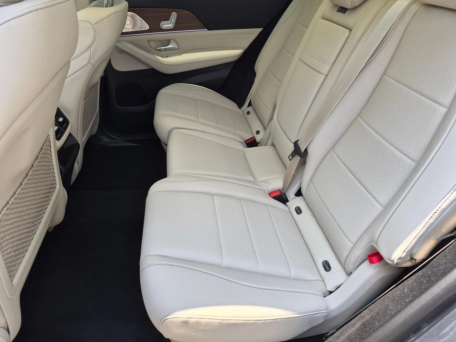 2026 GLE 450 4MATIC, photo 15 of 17