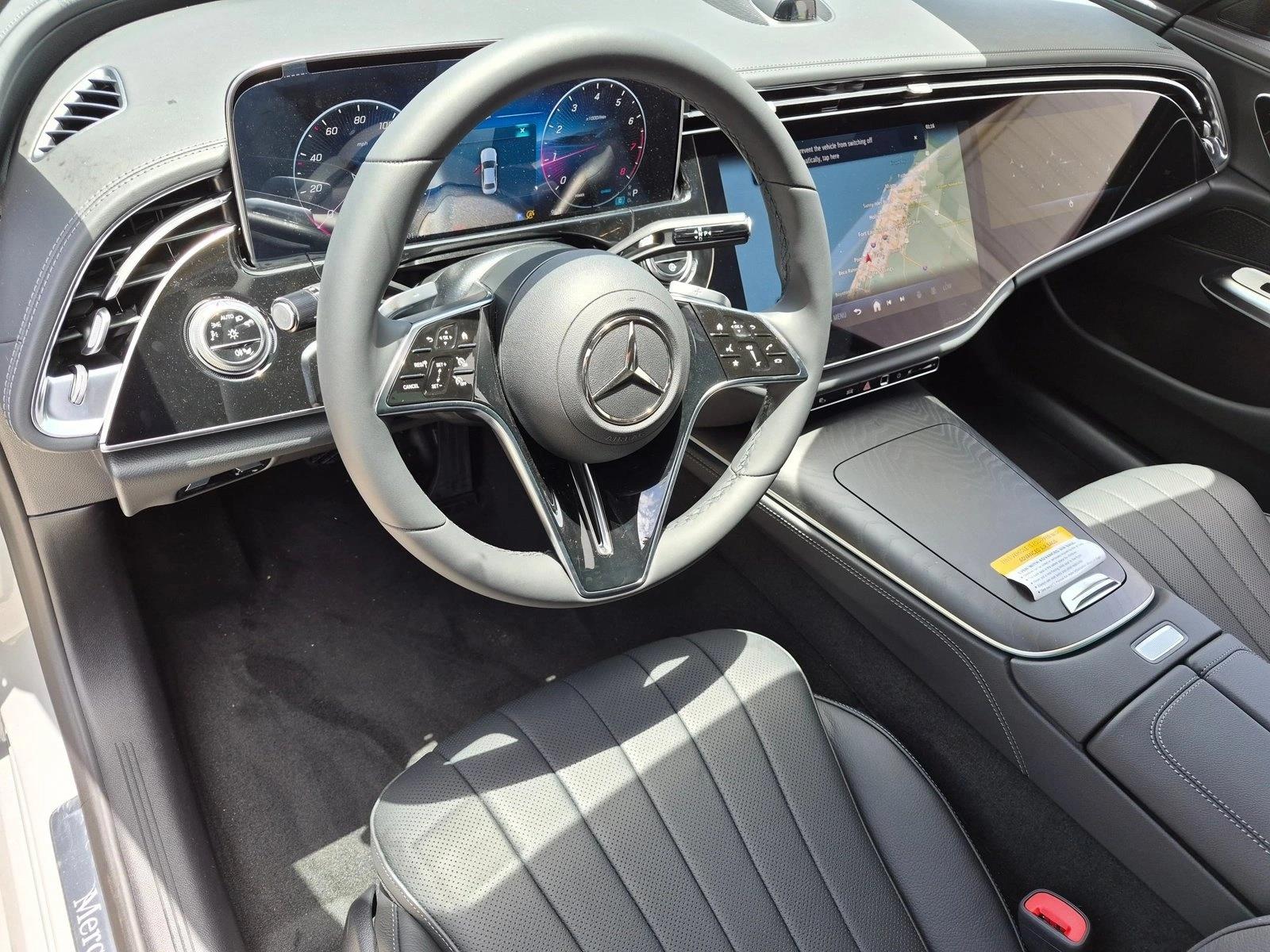 2026 E 350 4MATIC, photo 3 of 17
