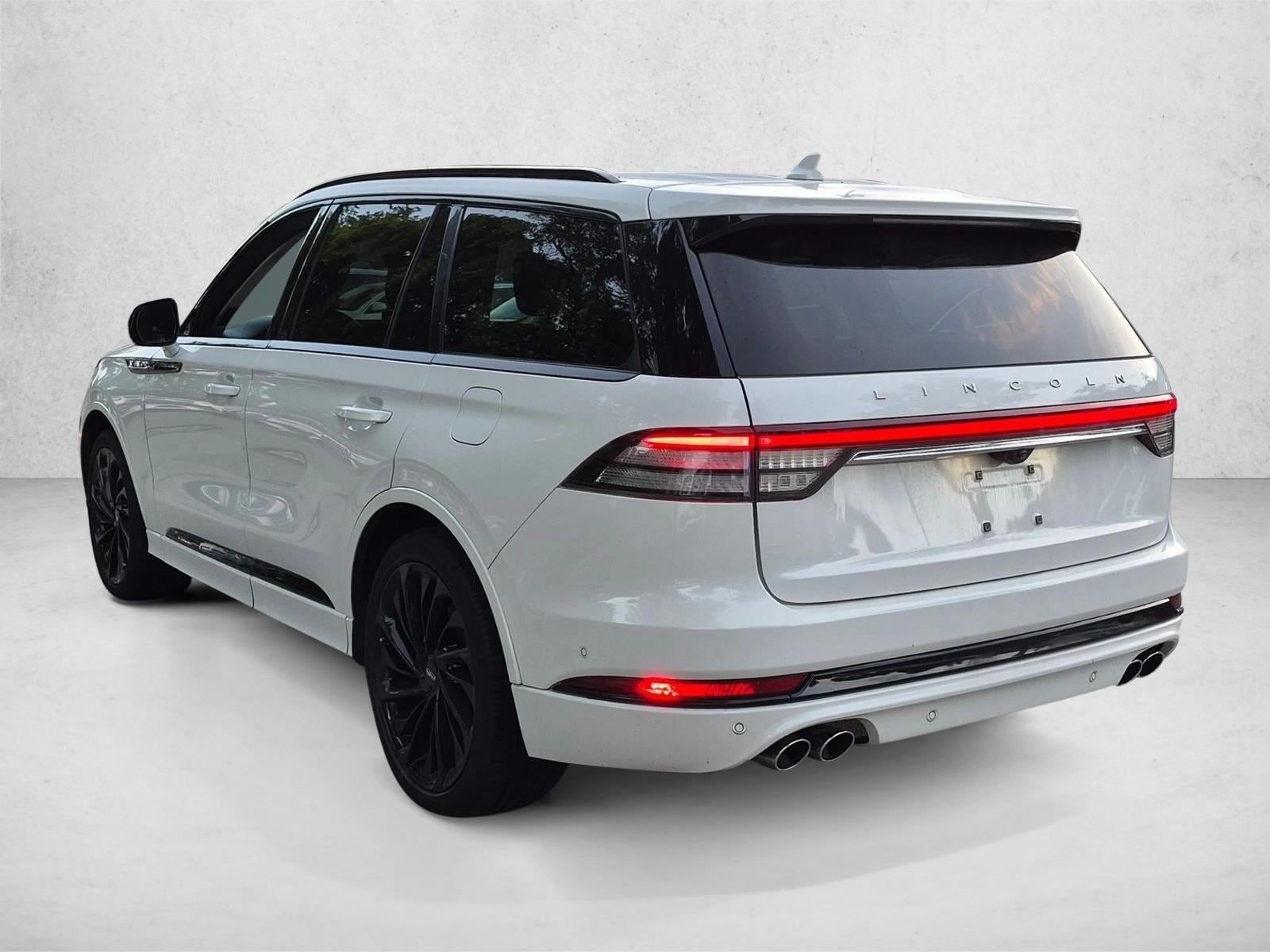 2023 Lincoln Aviator Reserve, photo 7 of 24