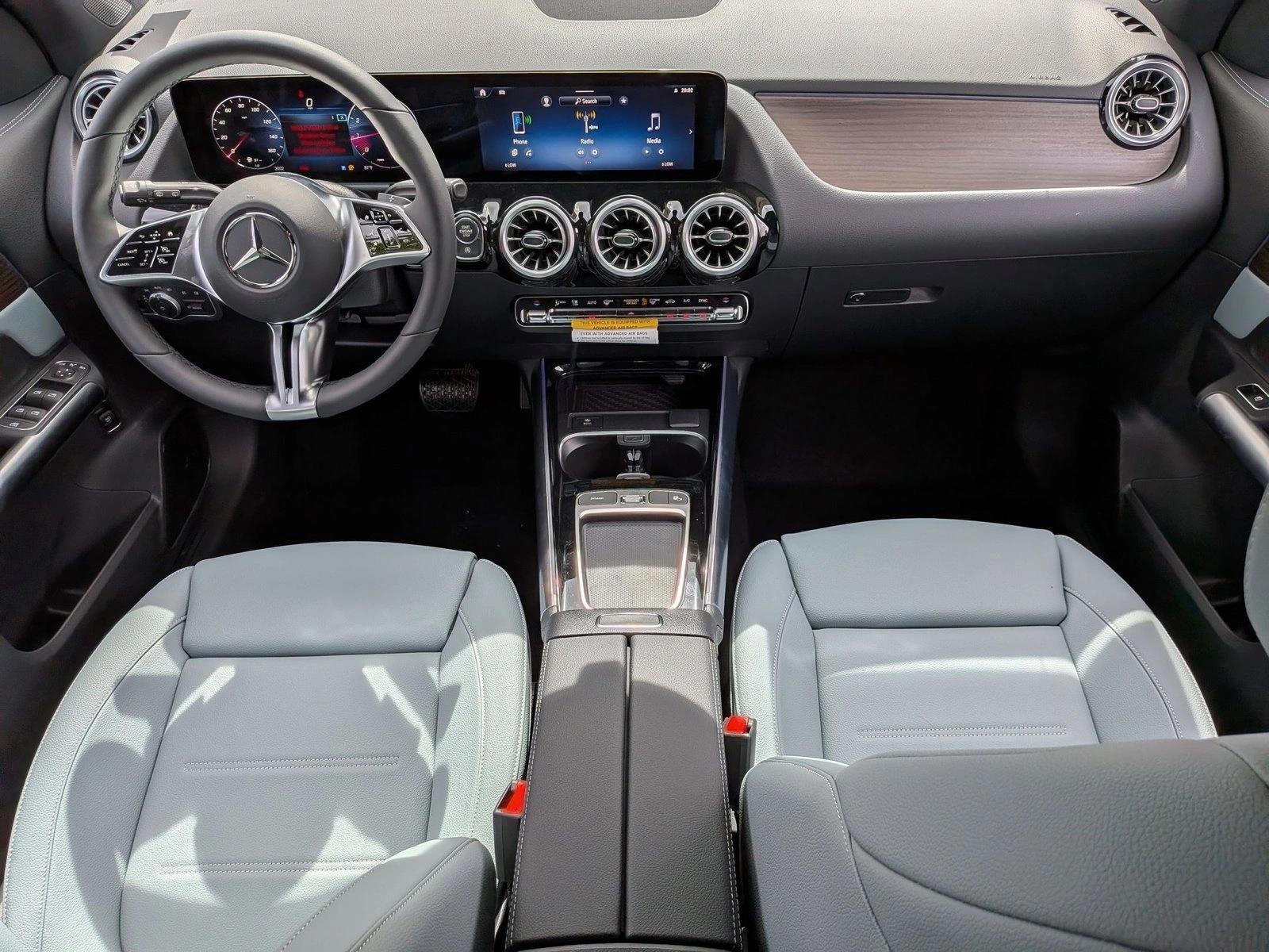 2026 GLA 250, photo 13 of 16
