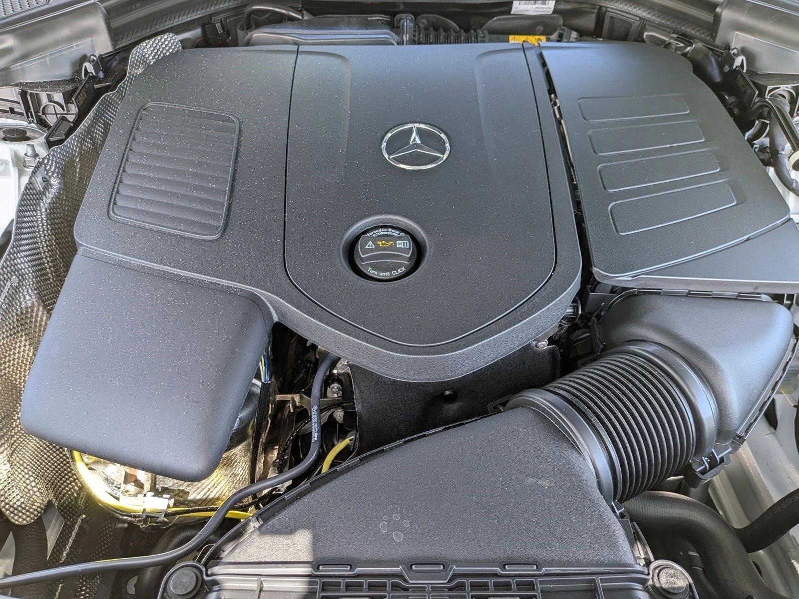 2026 GLC 300 4MATIC, photo 15 of 16