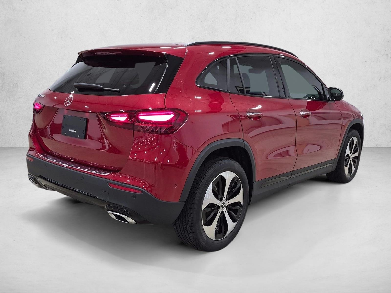 2026 GLA 250, photo 5 of 26
