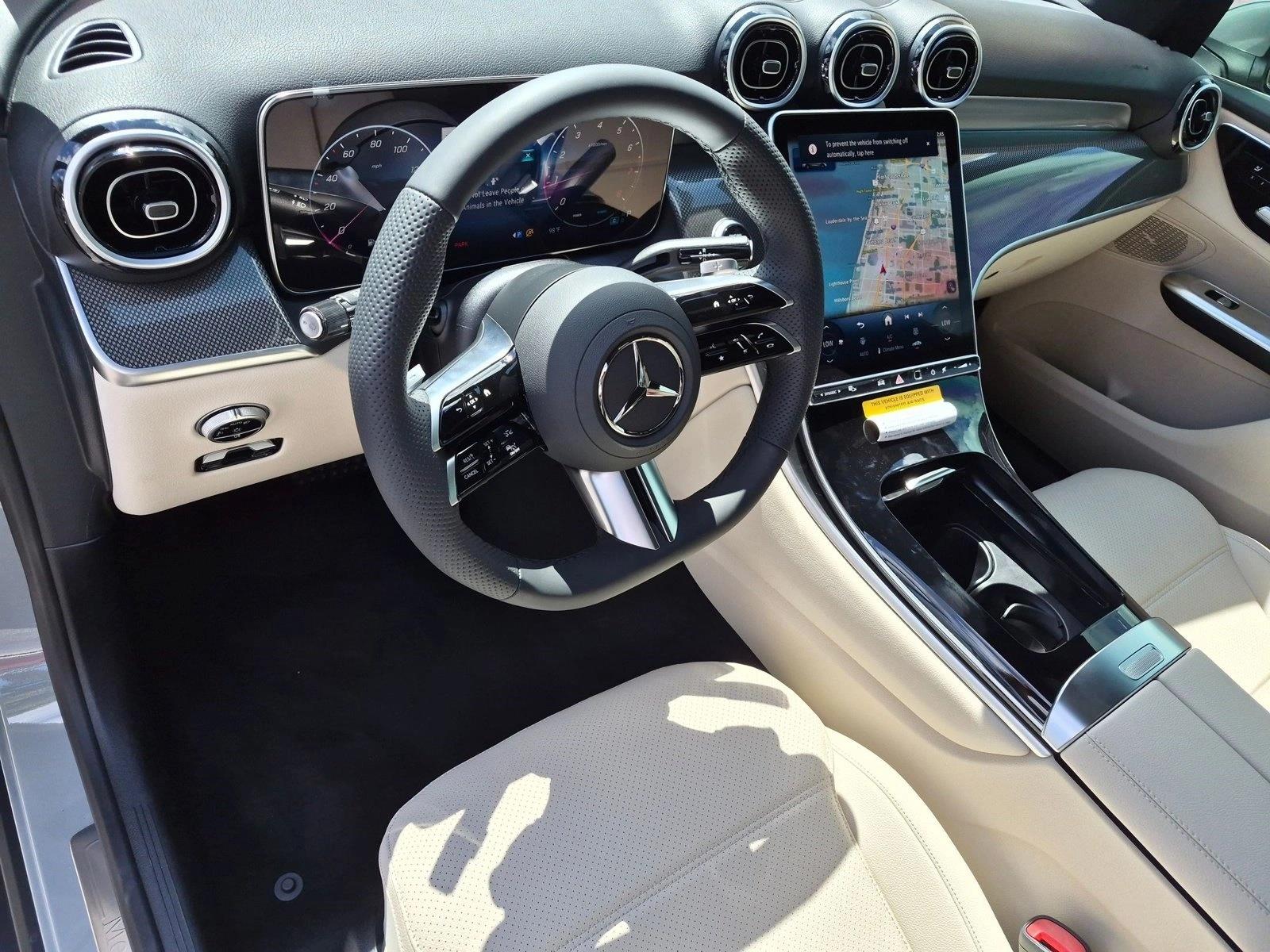 2027 GLC 300 4MATIC, photo 3 of 17