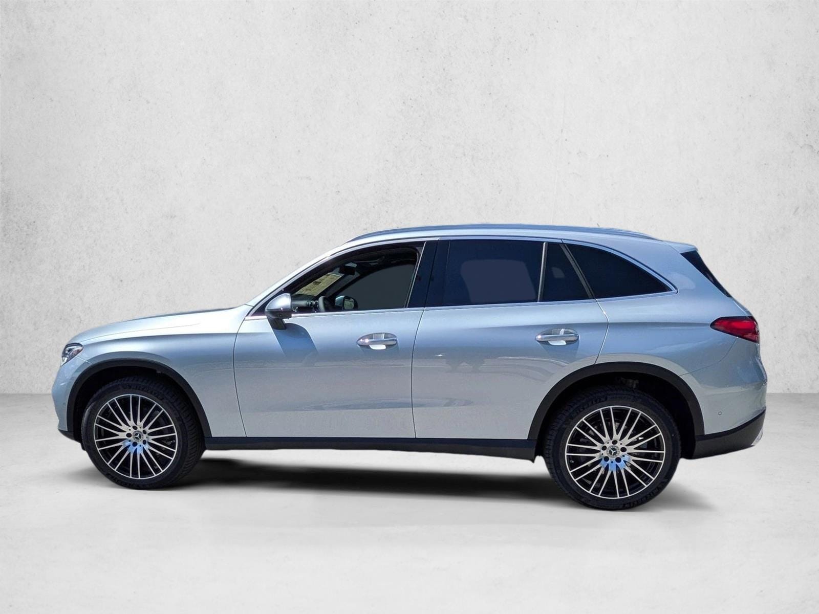 2026 GLC 300, photo 5 of 17