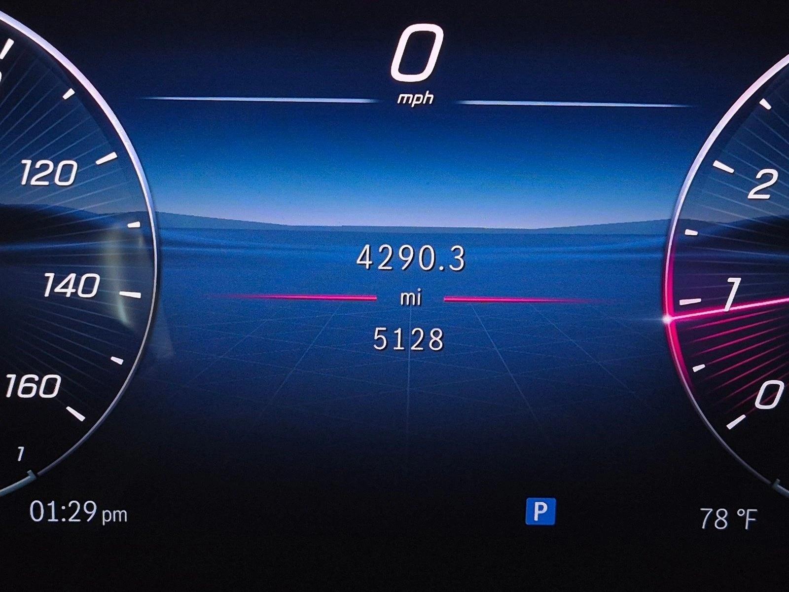 2026 GLC 300, photo 11 of 25