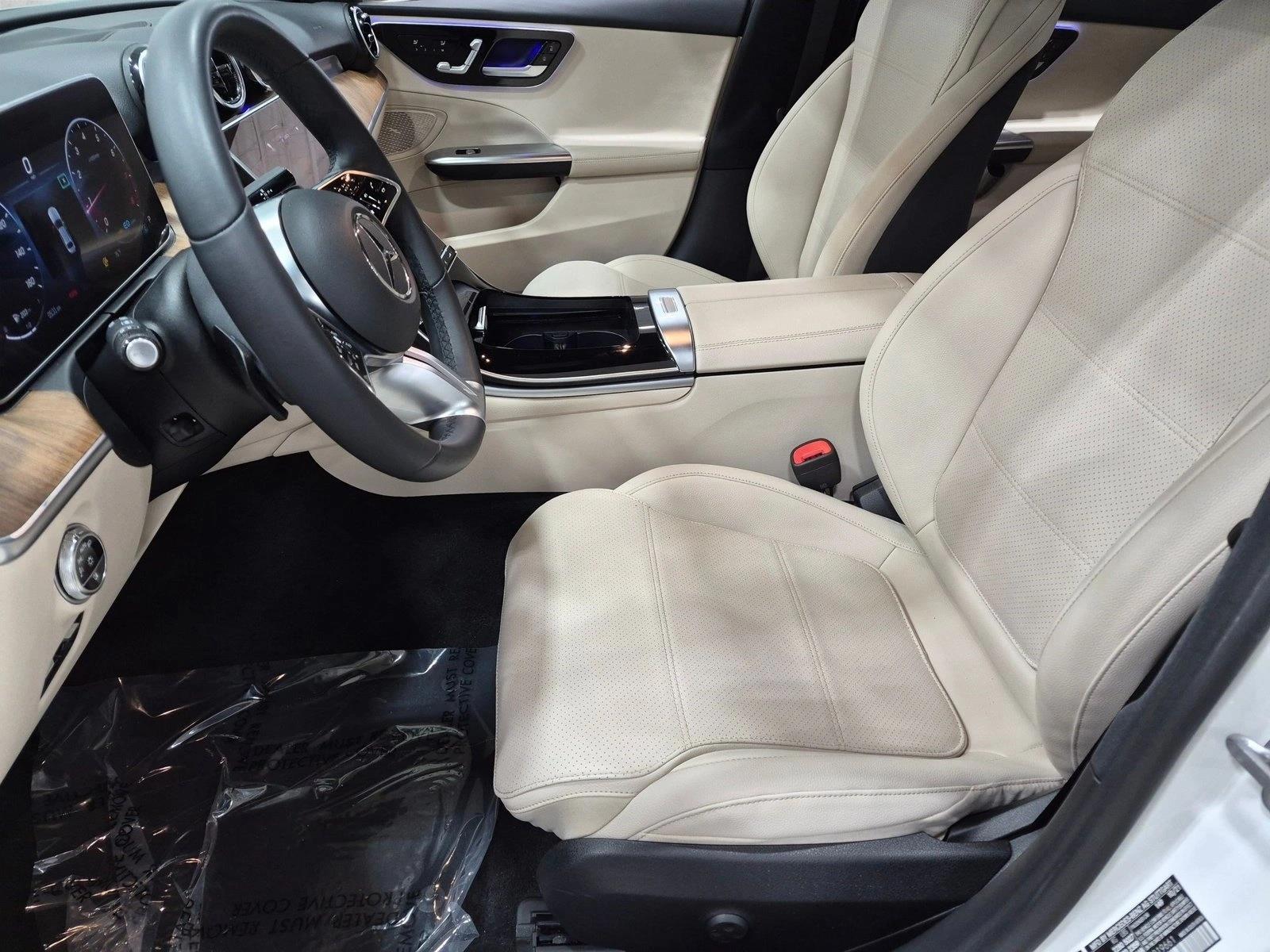 2022 C 300, photo 16 of 24