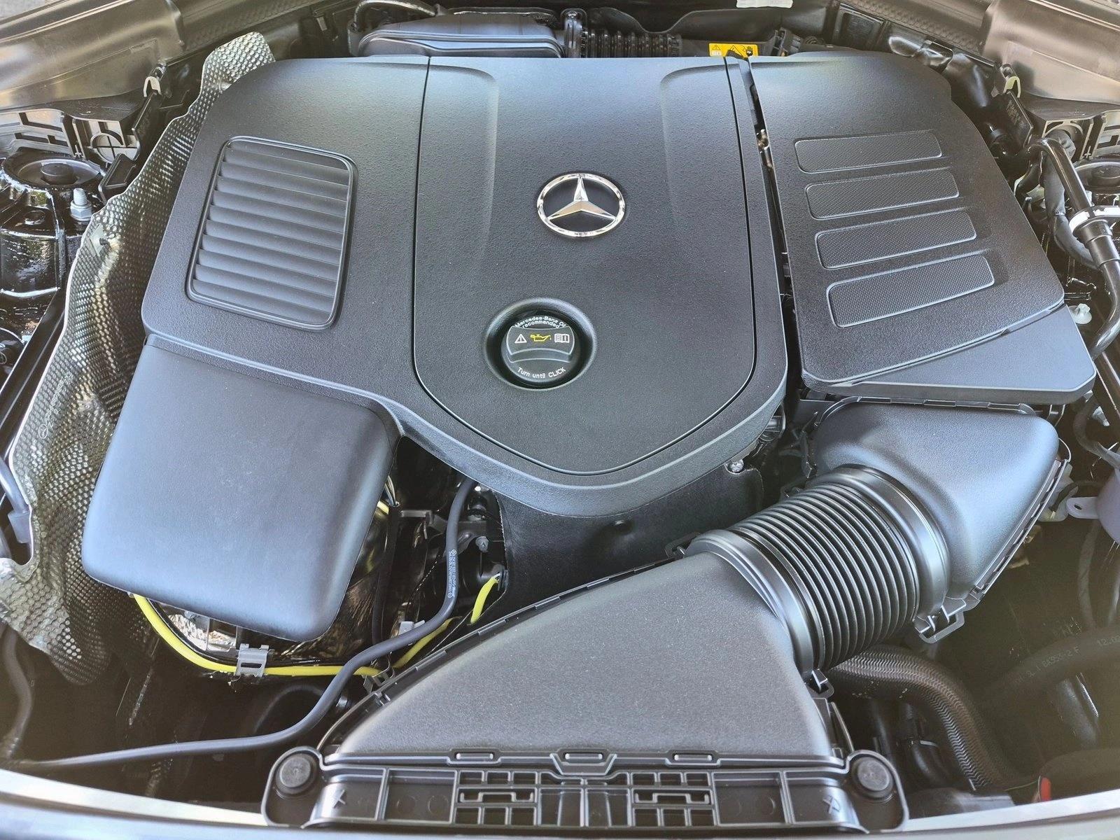 2026 GLC 300 4MATIC, photo 15 of 16