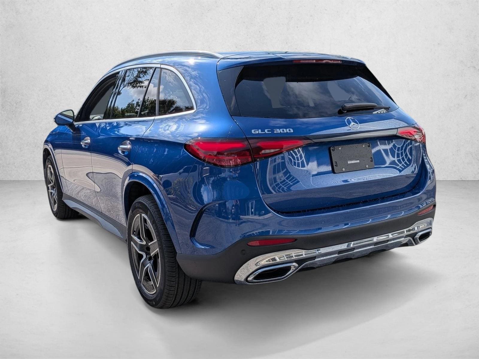 2026 GLC 300, photo 8 of 16