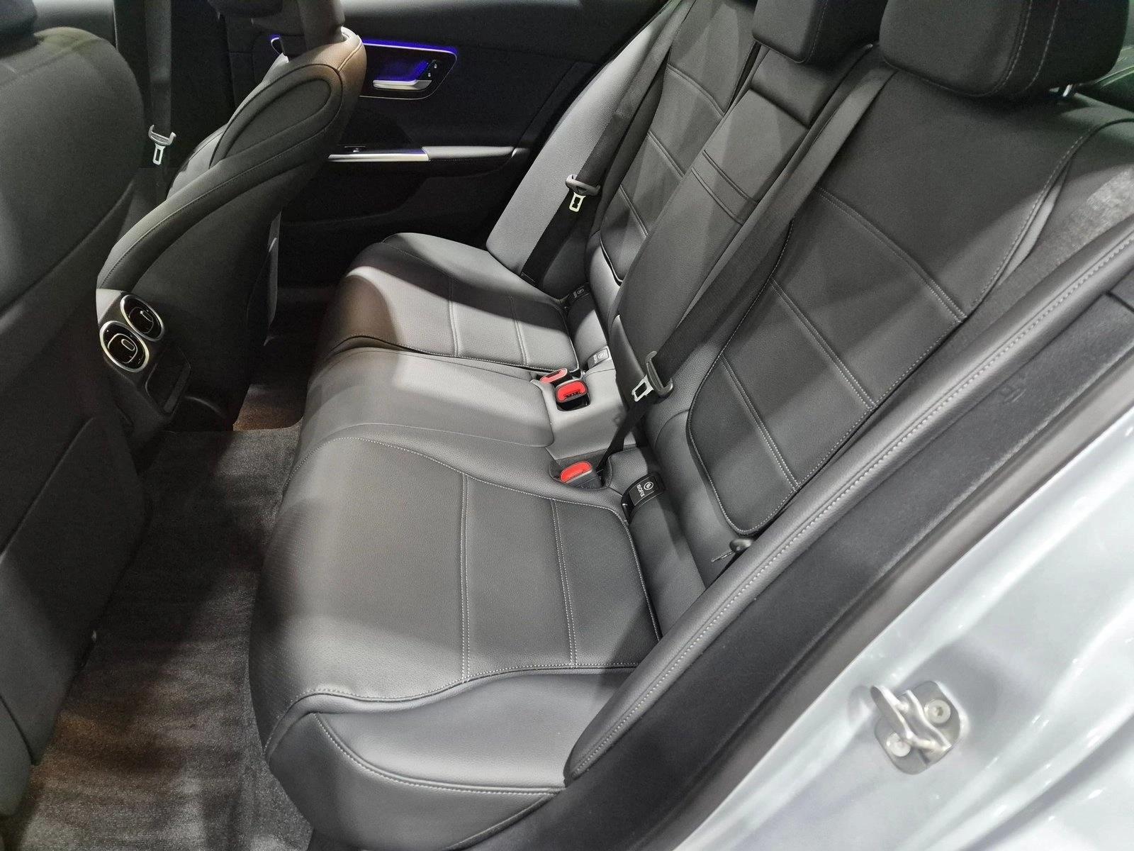 2026 C 300, photo 19 of 25