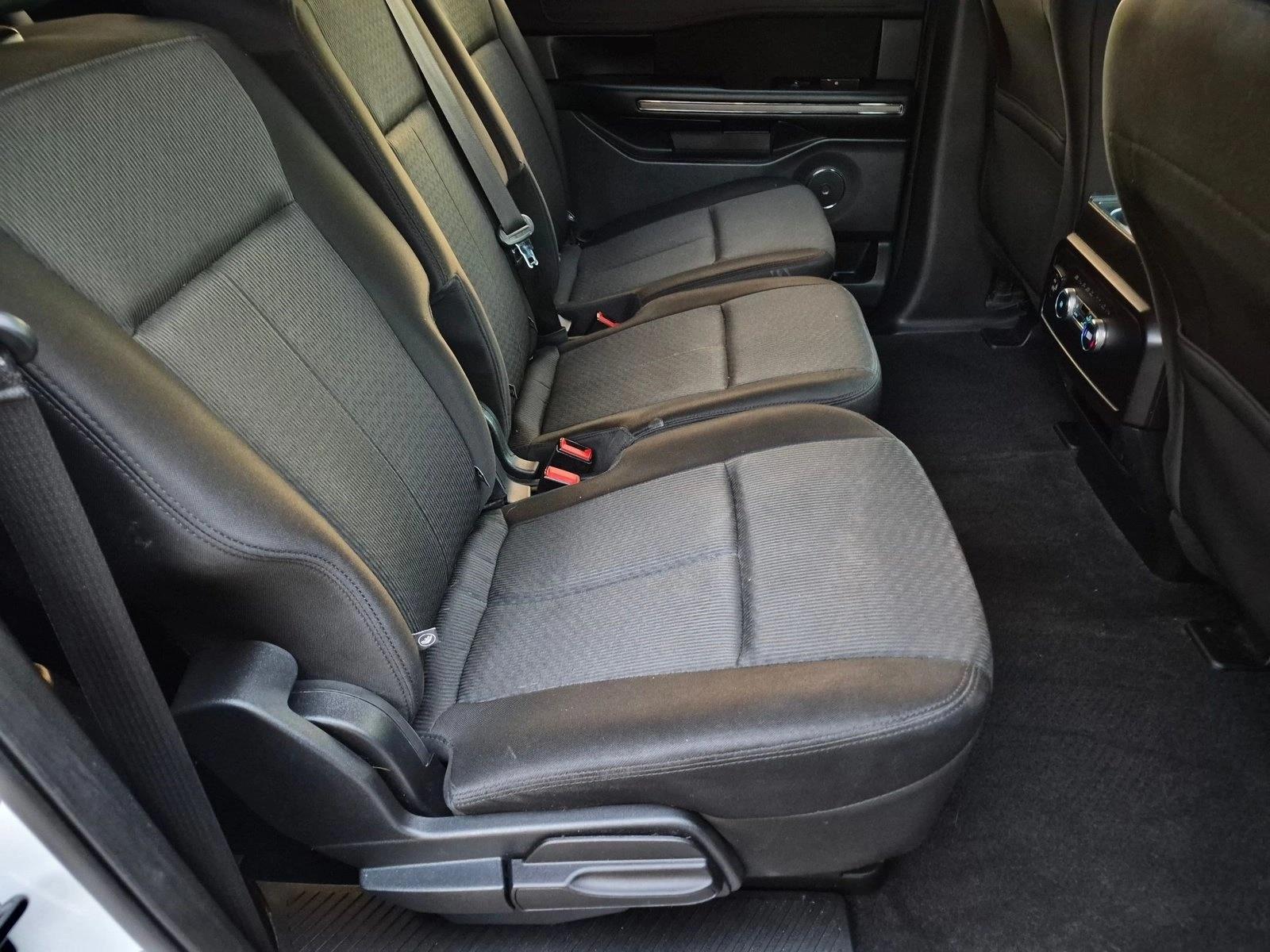 2021 Ford Expedition MAX XLT, photo 17 of 23