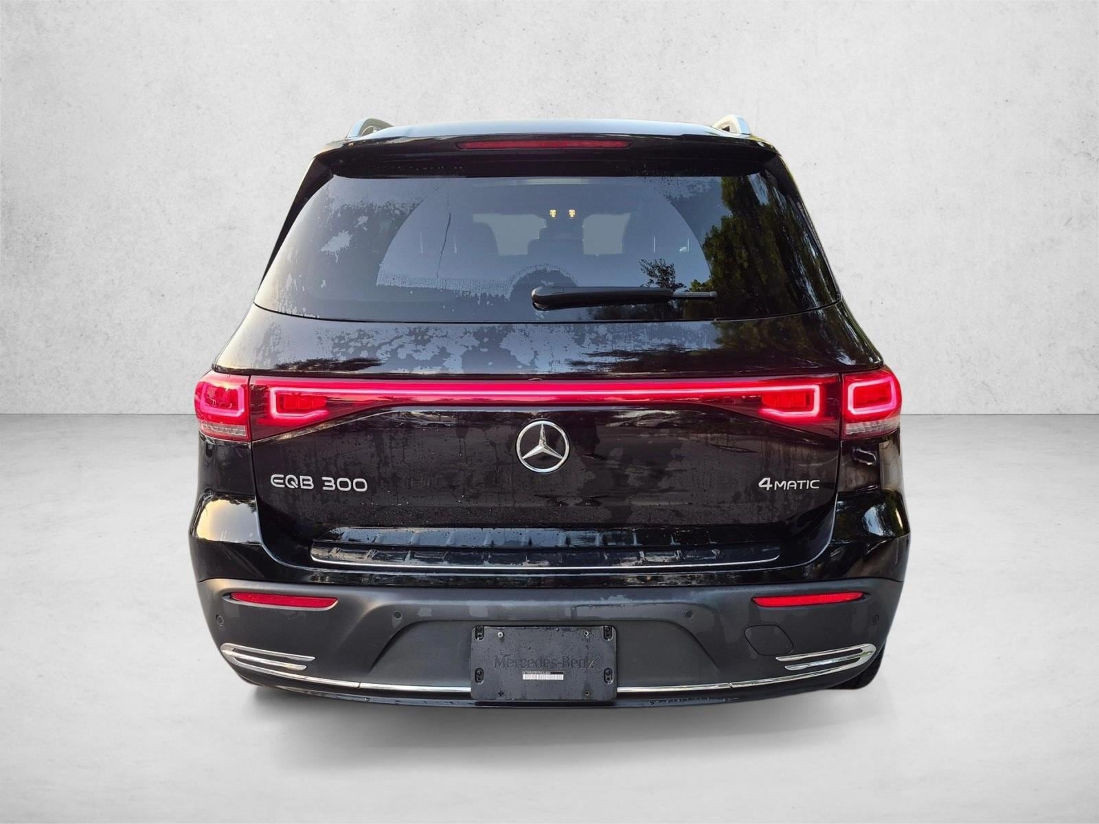 2023 EQB 300 4MATIC, photo 6 of 23