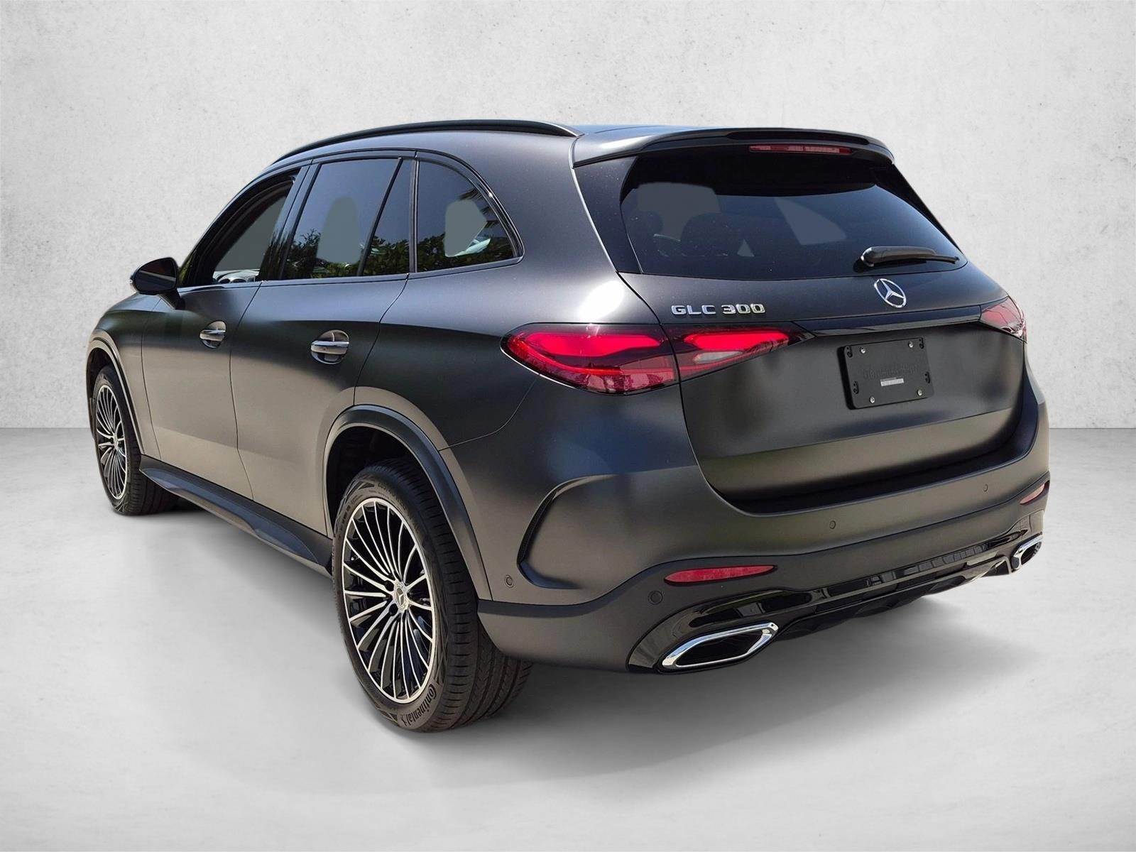 2027 GLC 300, photo 8 of 17