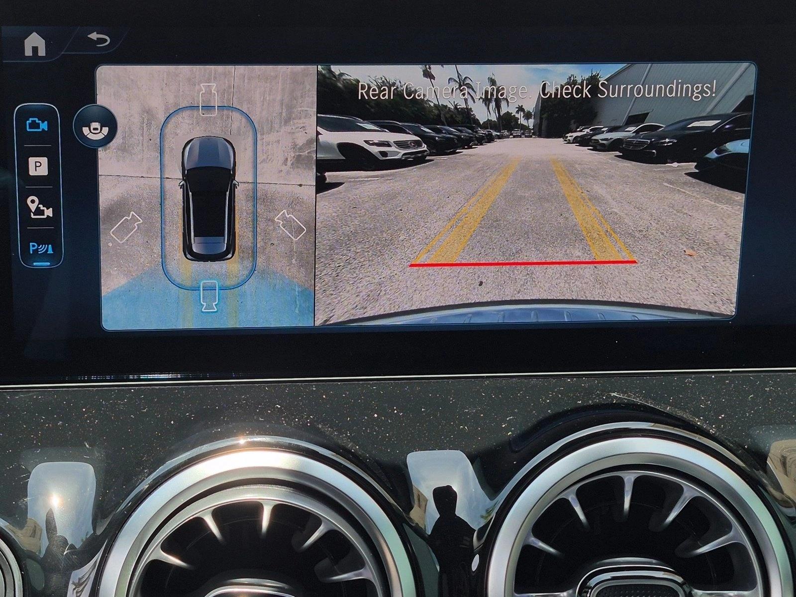 2026 GLA 250, photo 12 of 17