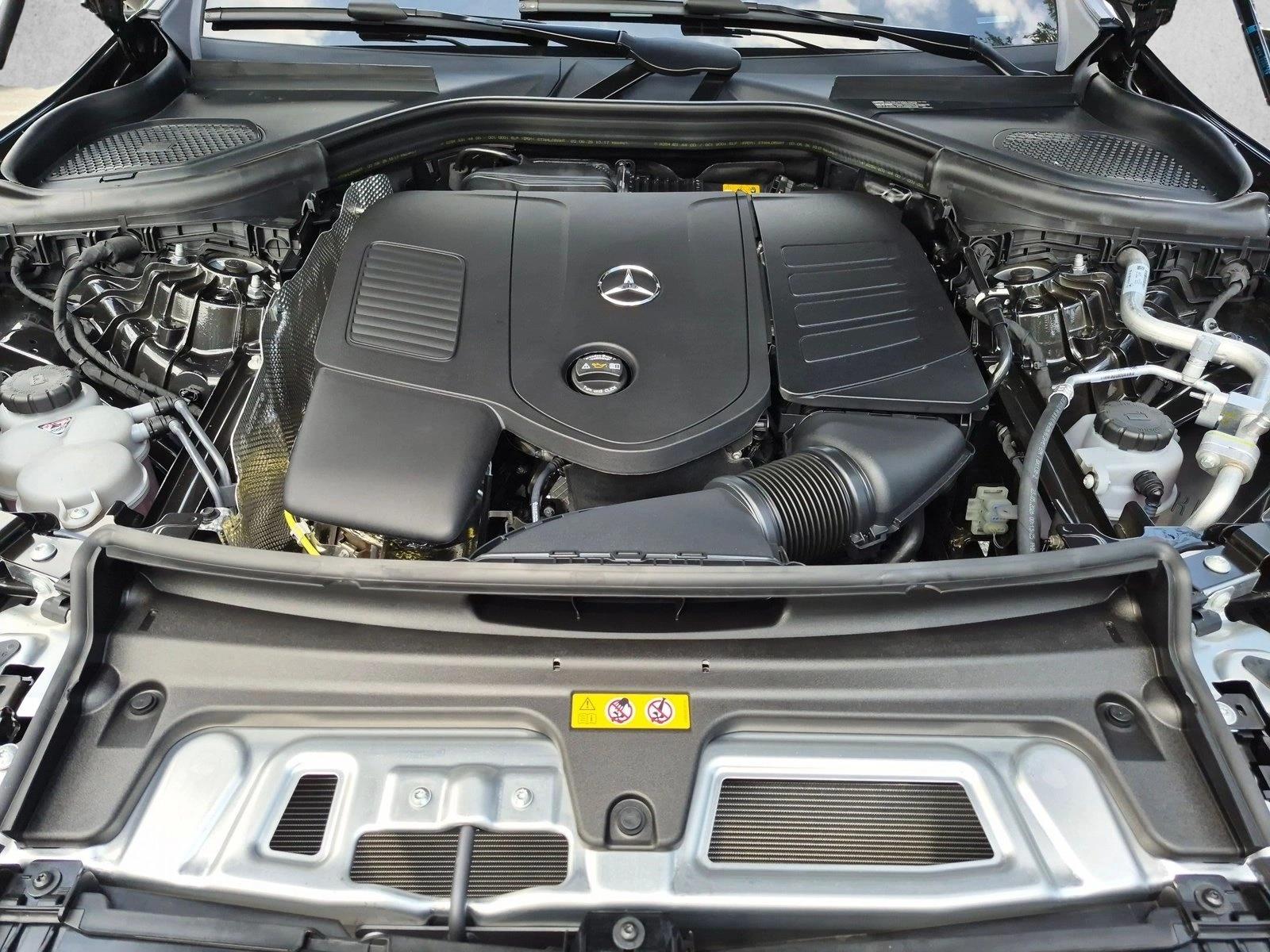 2027 GLC 300 4MATIC, photo 13 of 16