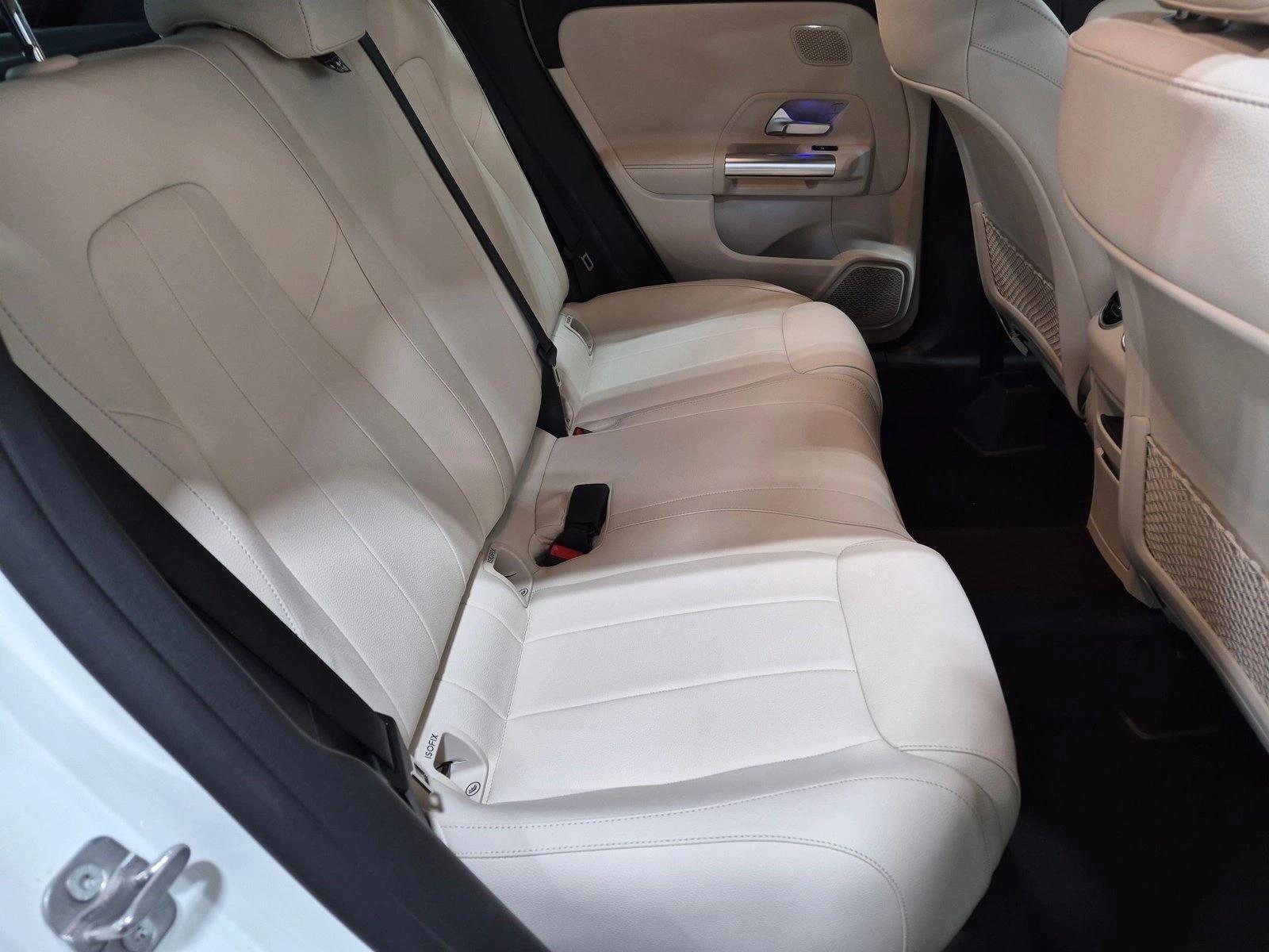 2026 GLA 250, photo 20 of 25