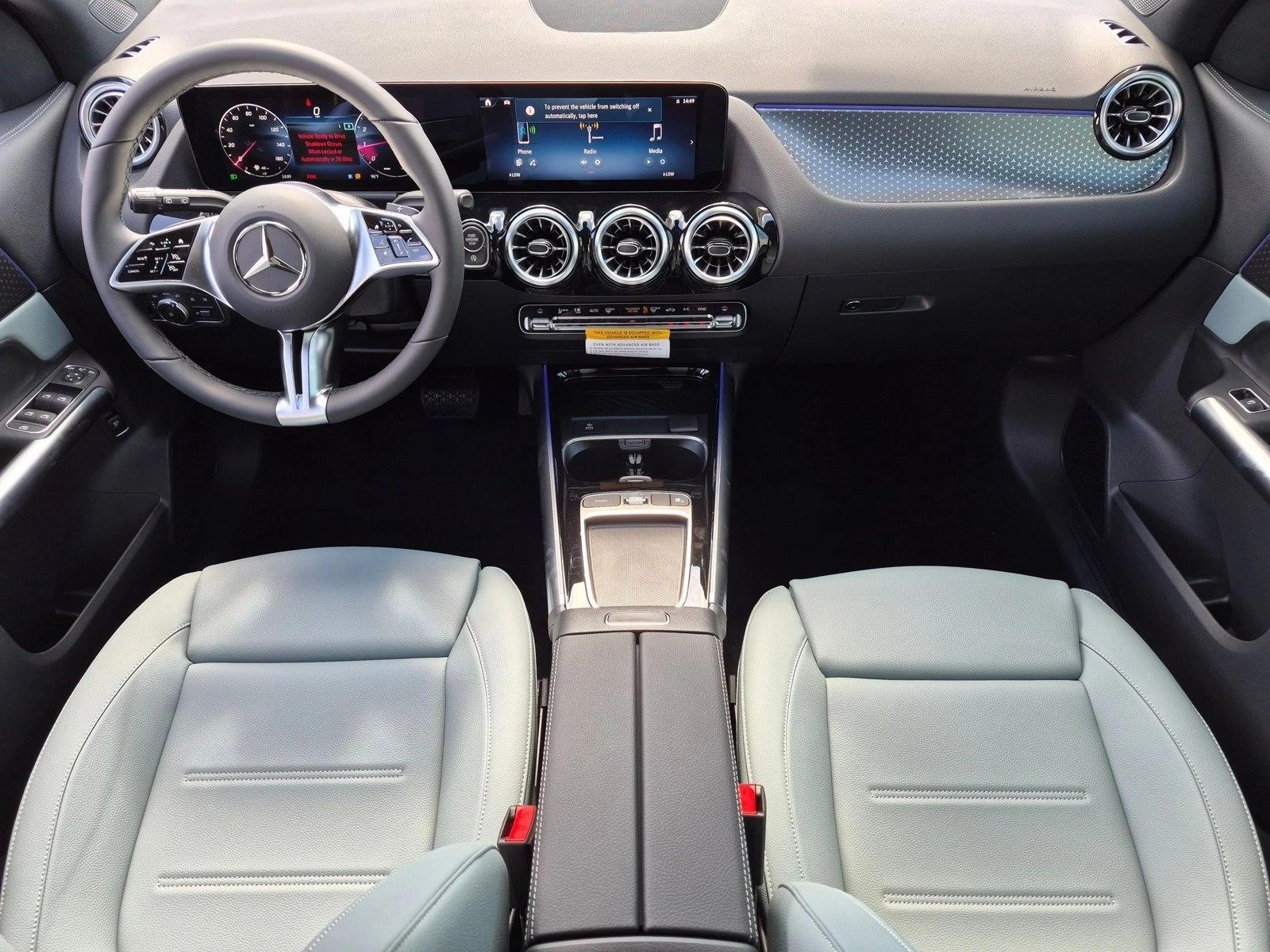 2026 GLA 250, photo 13 of 16
