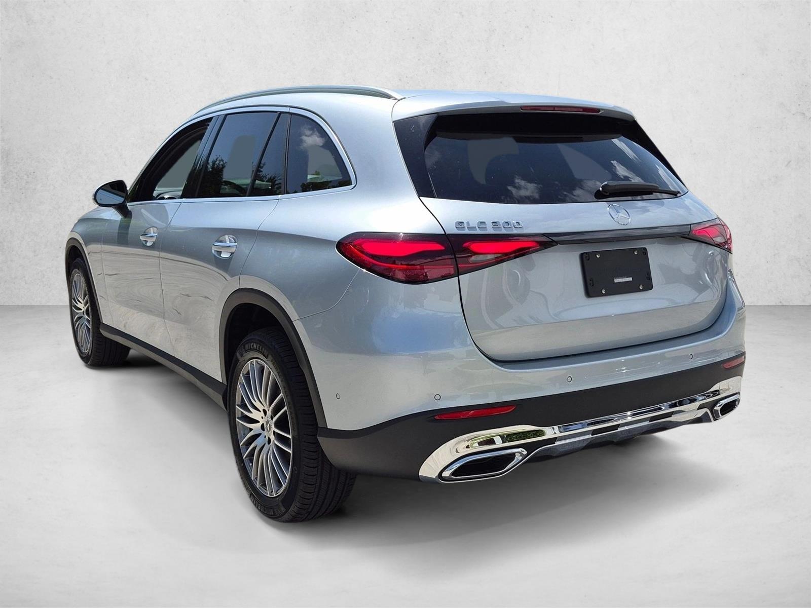 2027 GLC 300, photo 7 of 16
