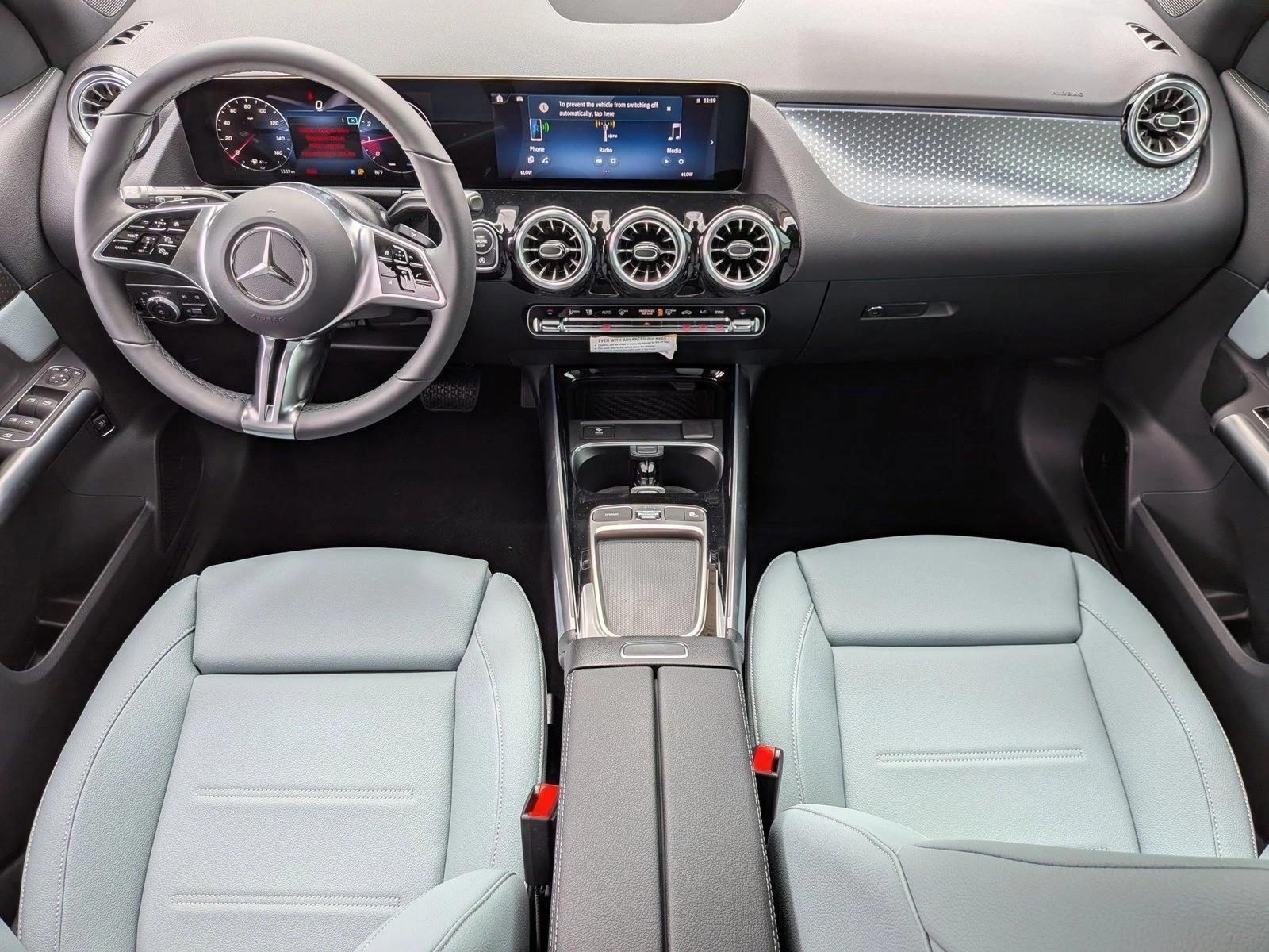 2026 GLA 250, photo 13 of 16