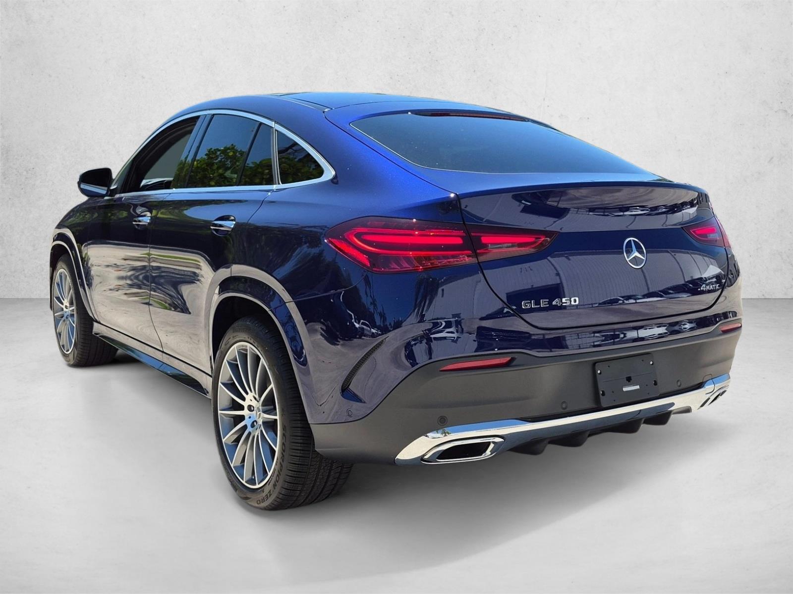 2026 GLE 450 4MATIC Coupe, photo 8 of 17