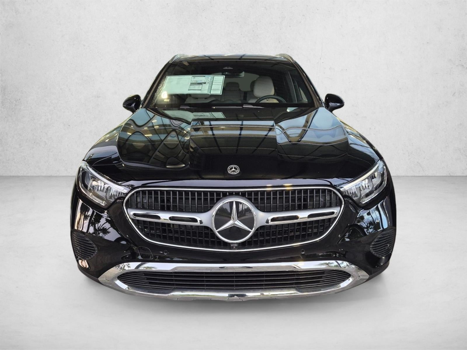 2026 GLC 300 4MATIC, photo 5 of 17