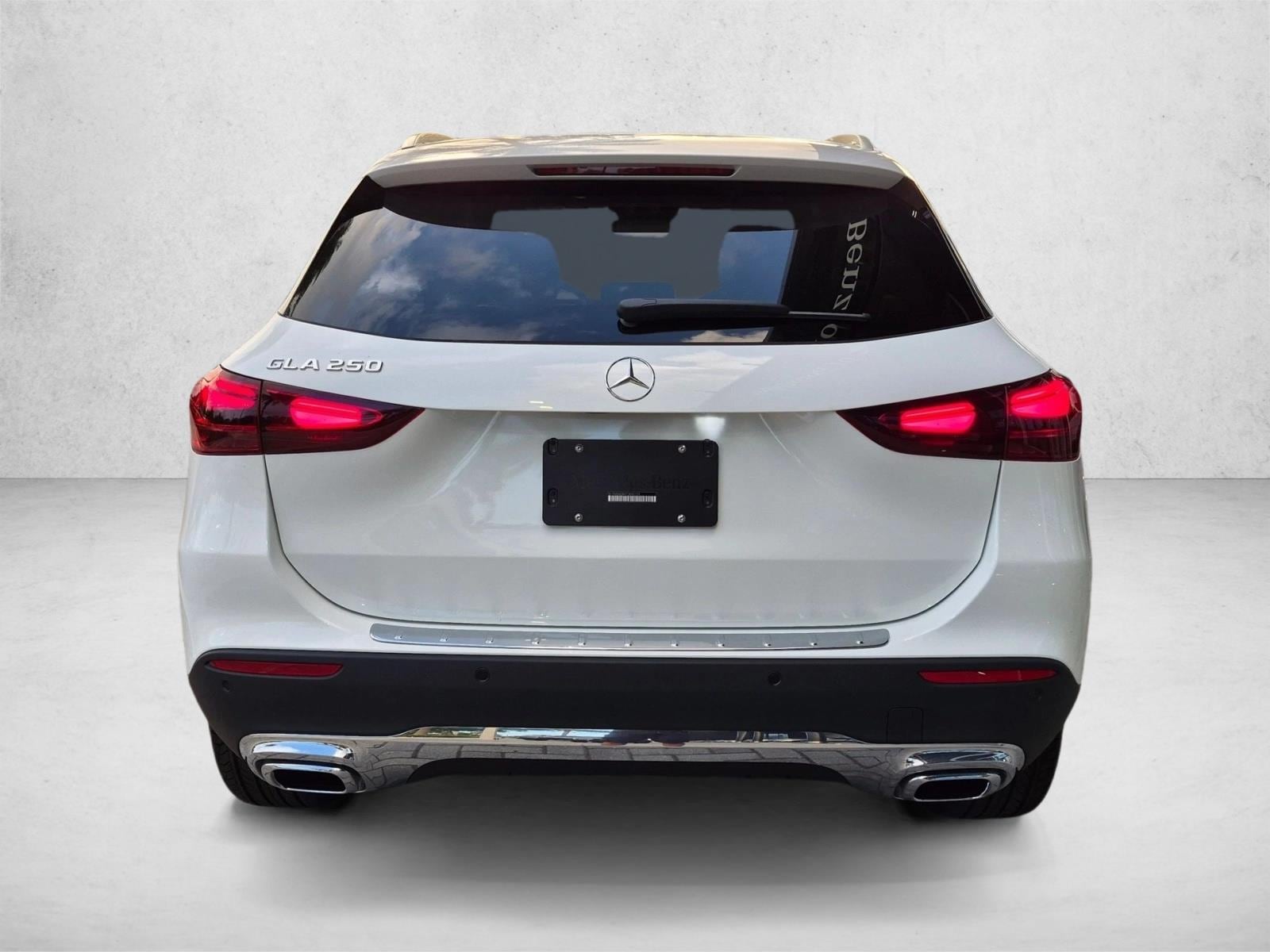 2026 GLA 250, photo 6 of 17