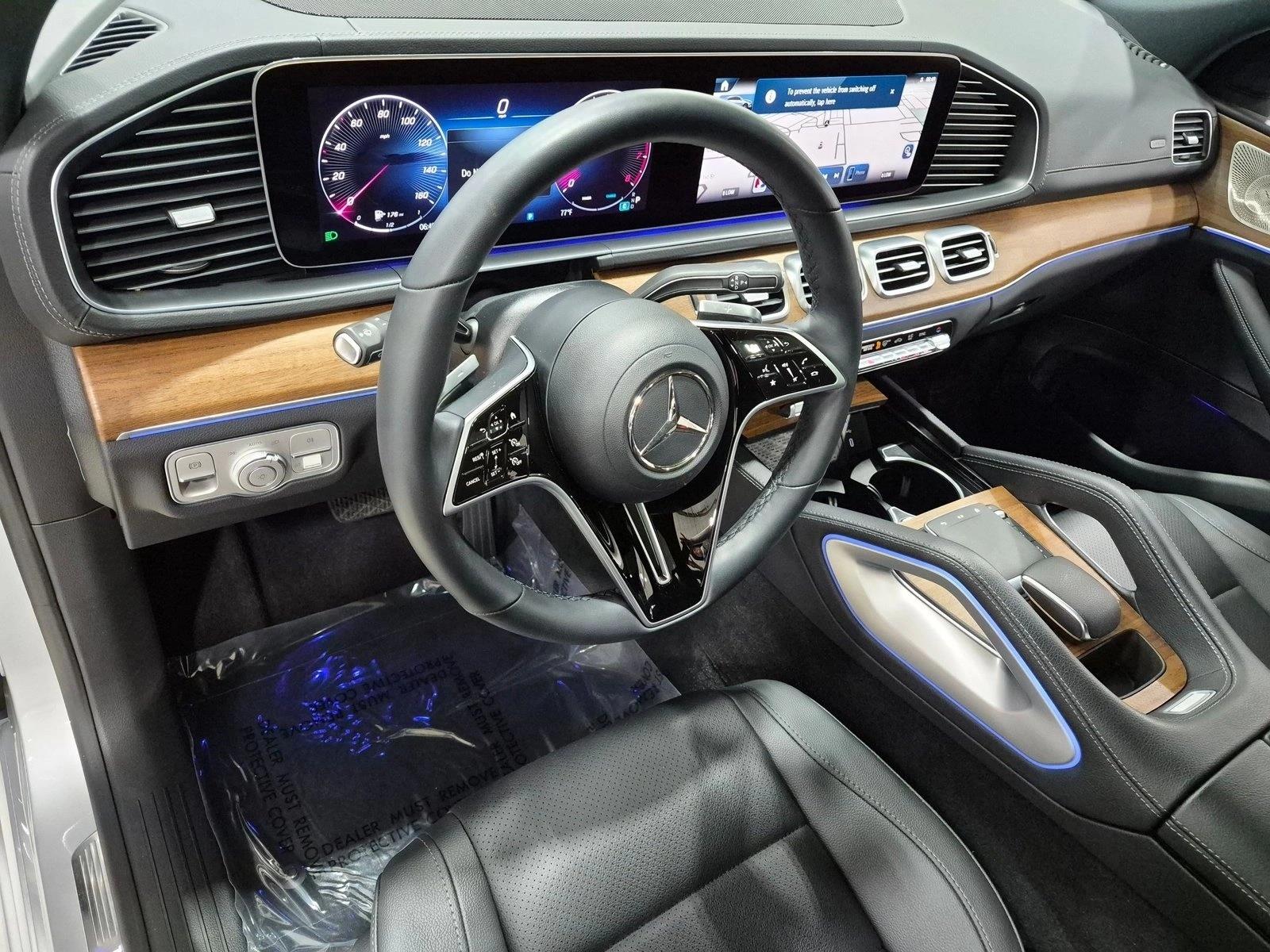 2025 GLE 450 4MATIC Coupe, photo 10 of 26