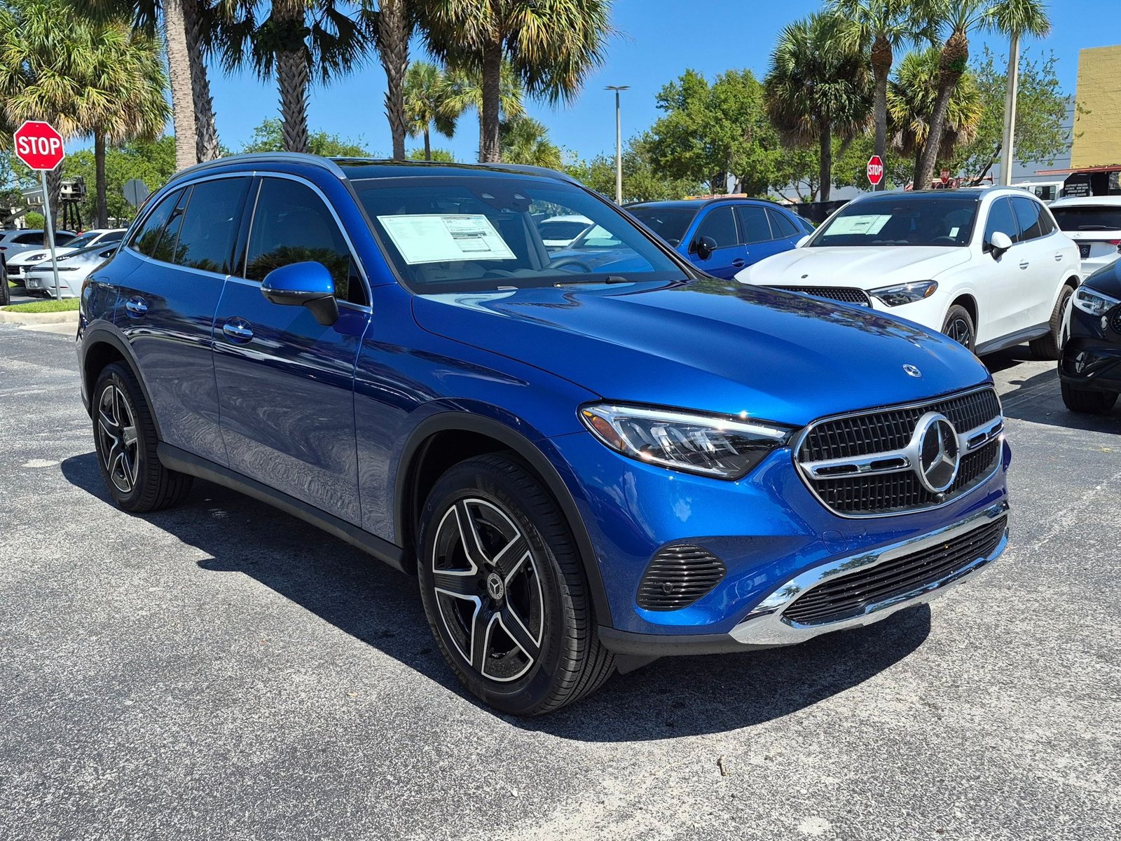 2027 GLC 300 4MATIC, photo 6 of 17