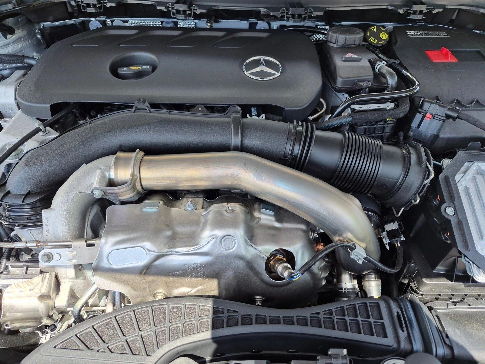 2026 GLA 250, photo 16 of 17