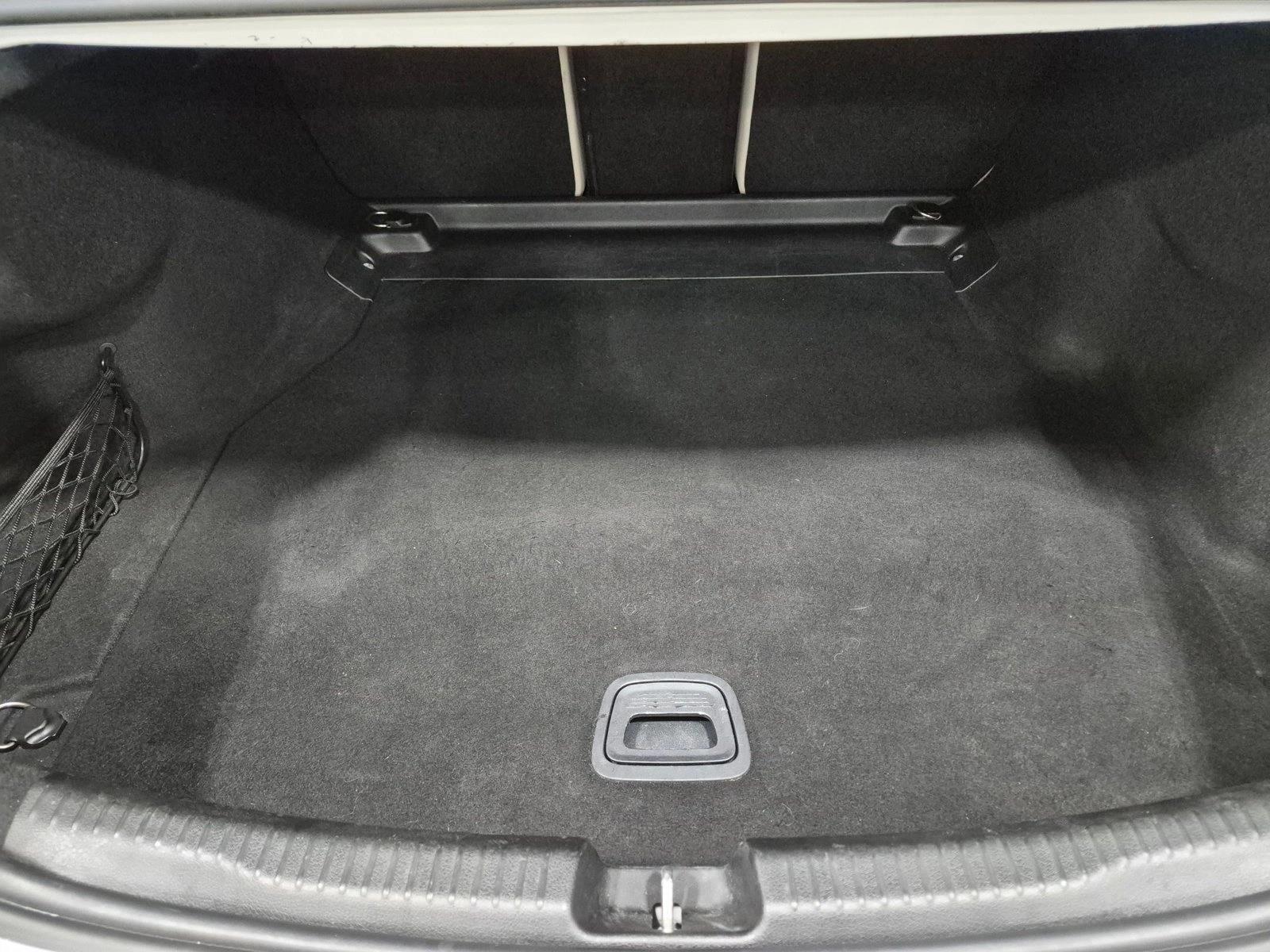 2023 C 300, photo 6 of 25