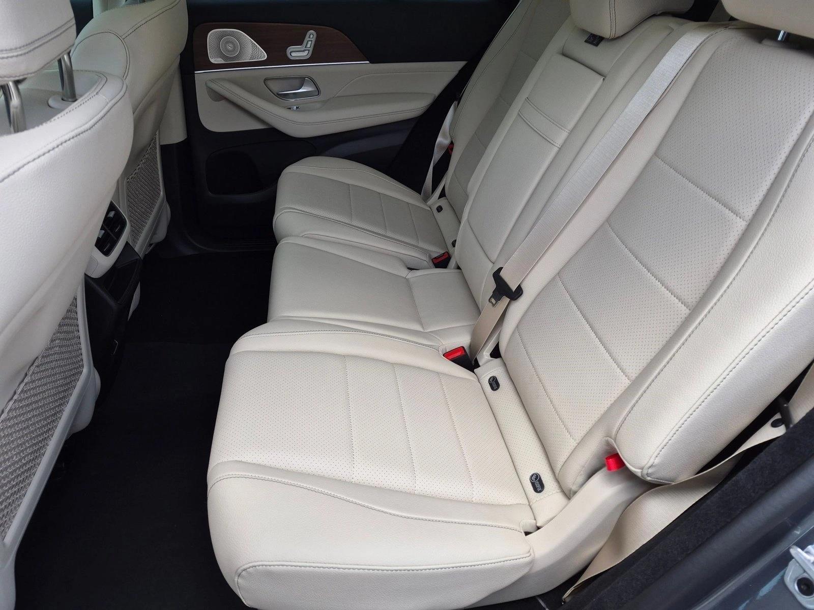 2026 GLE 450 4MATIC, photo 15 of 17