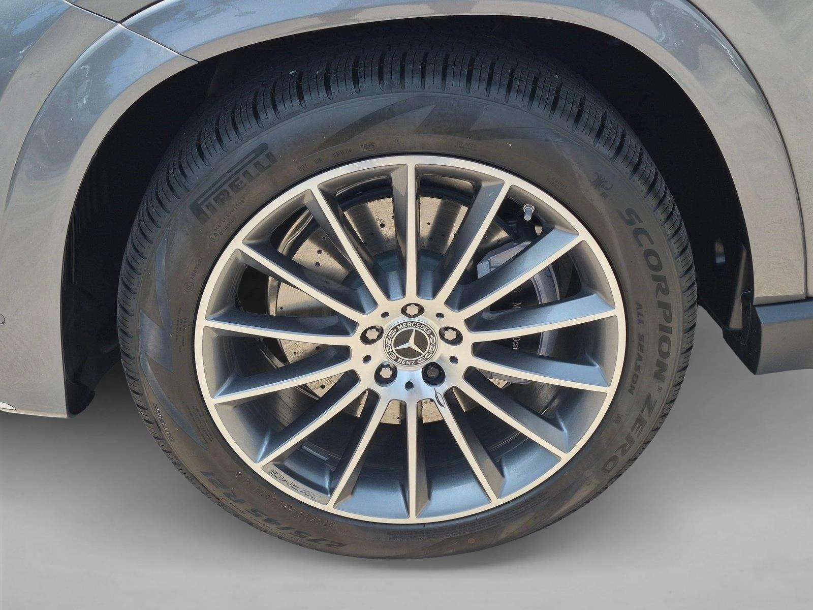2026 GLE 450 4MATIC, photo 9 of 17