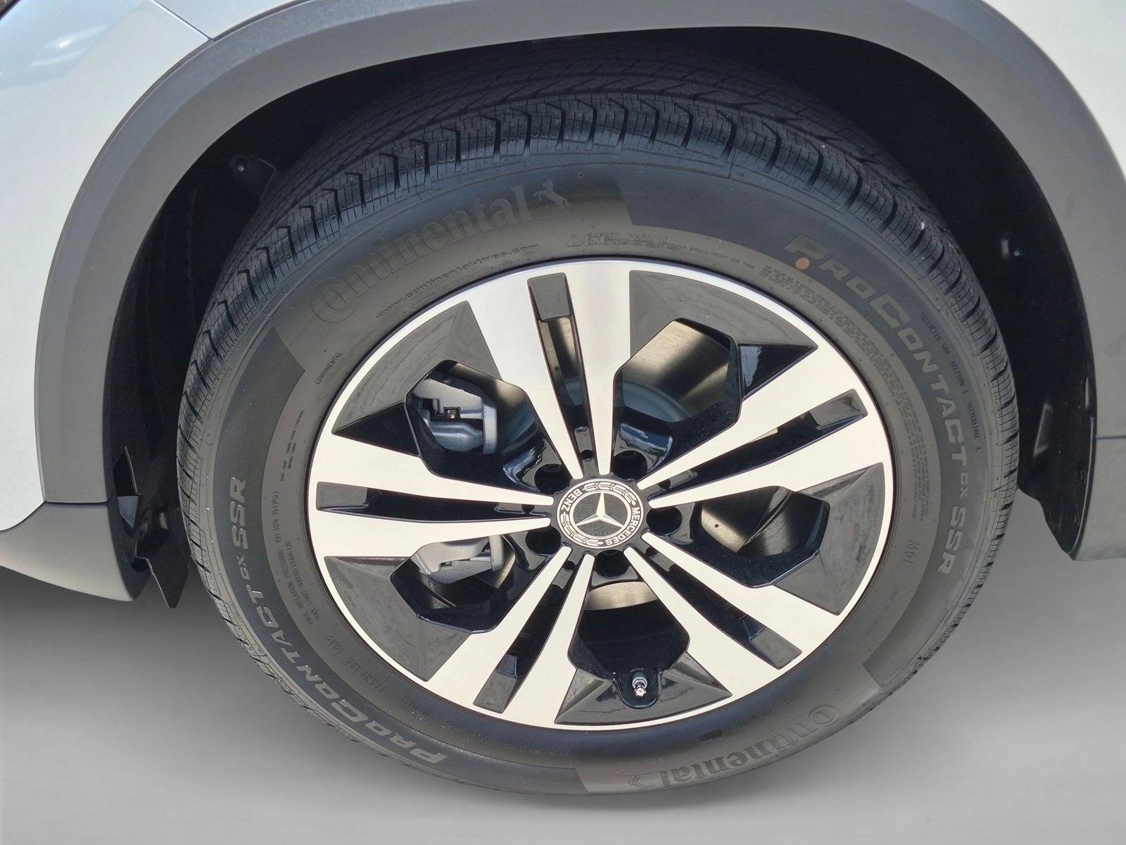 2026 GLA 250, photo 9 of 17