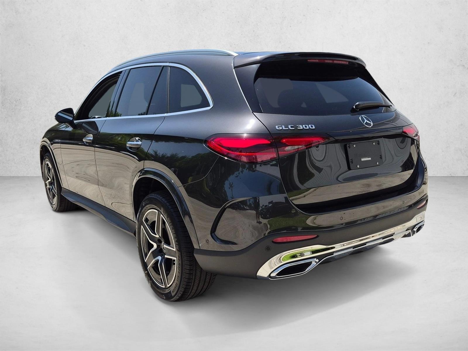 2027 GLC 300, photo 8 of 16