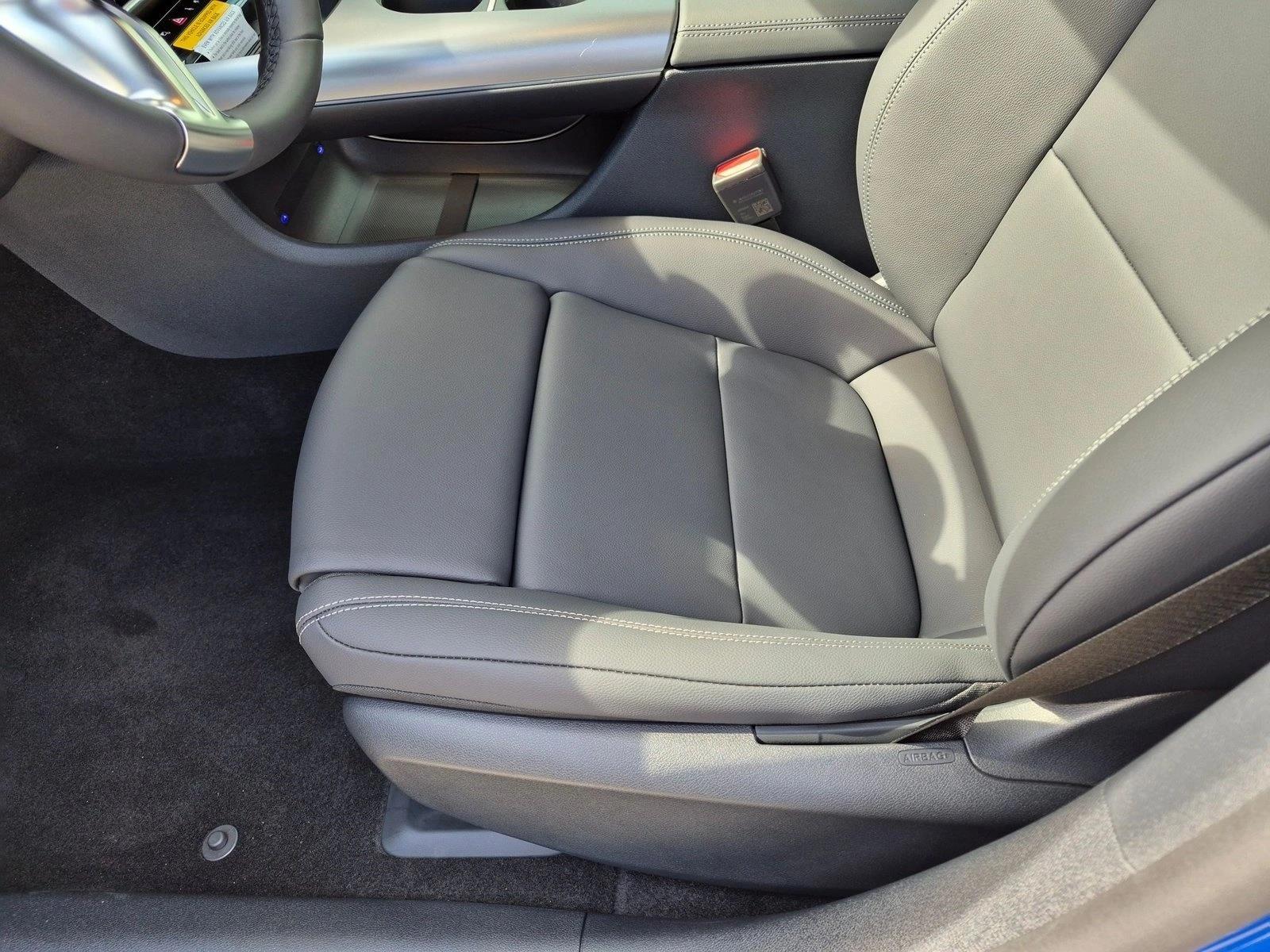 2027 CLA 350 4MATIC, photo 4 of 17