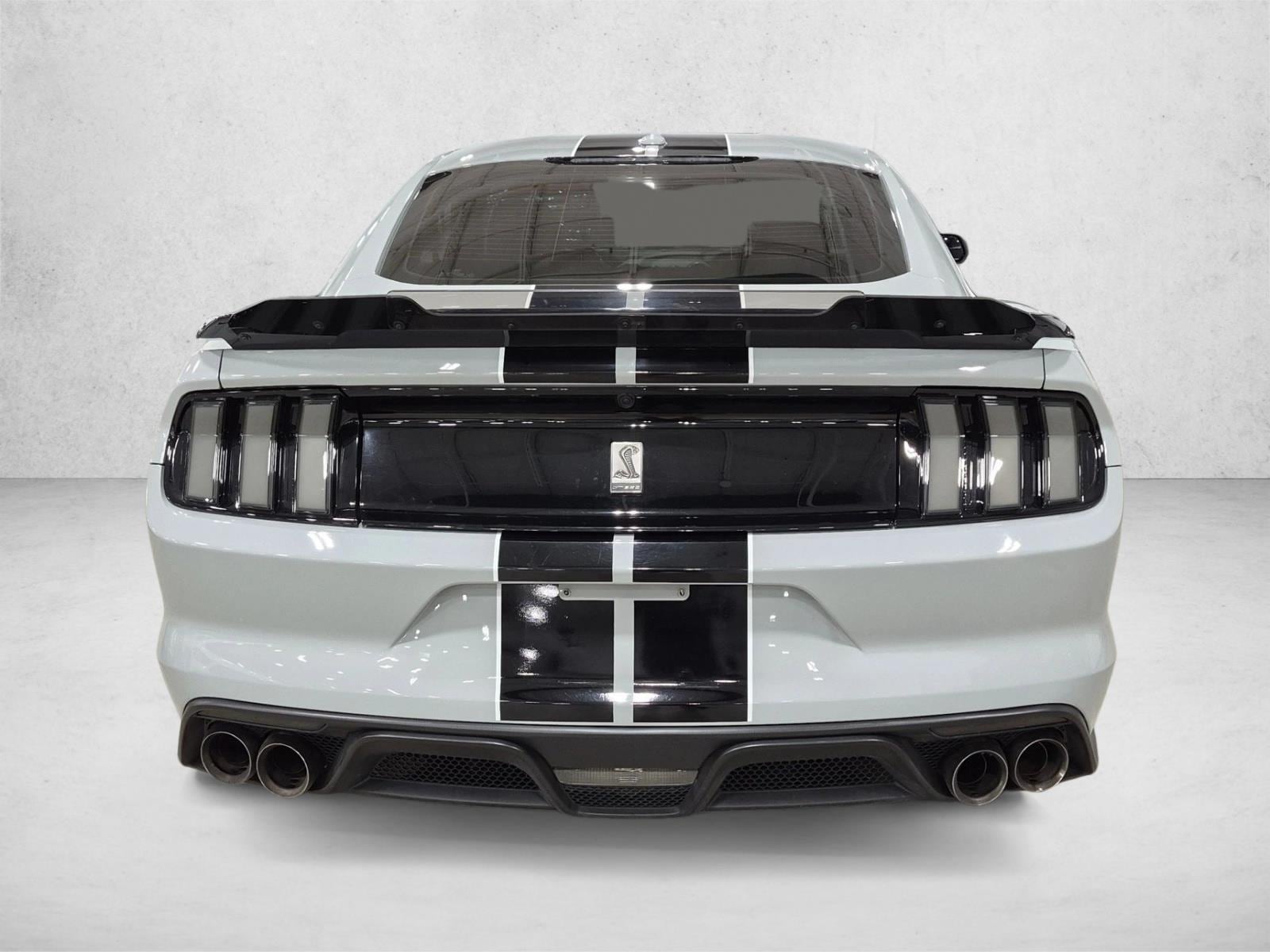 2017 Ford Mustang Shelby Coupe, photo 7 of 24