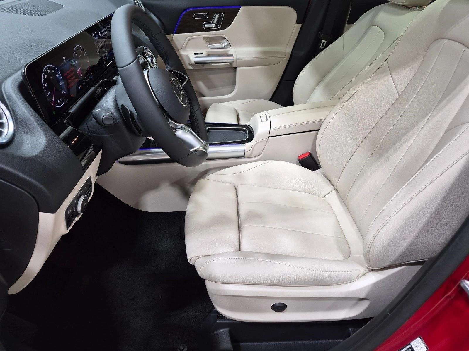 2026 GLA 250, photo 15 of 26