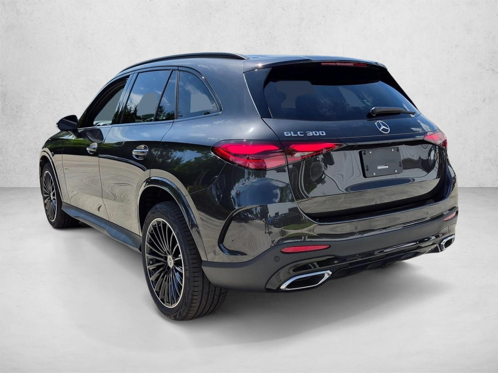 2027 GLC 300, photo 8 of 16