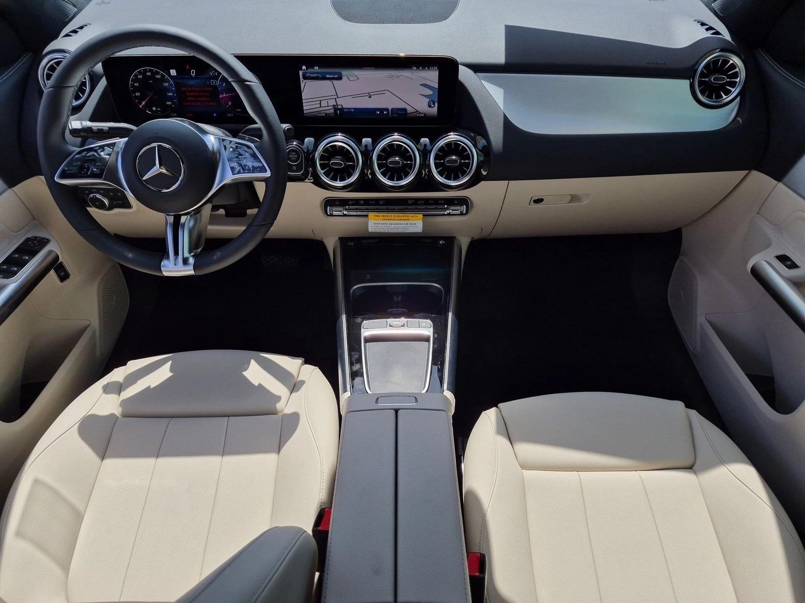 2026 GLA 250, photo 14 of 17