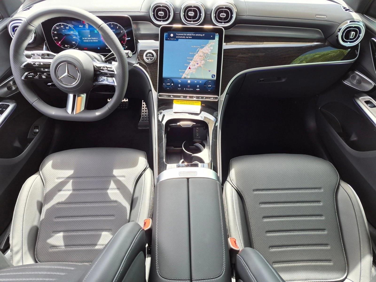 2027 GLC 300, photo 14 of 17