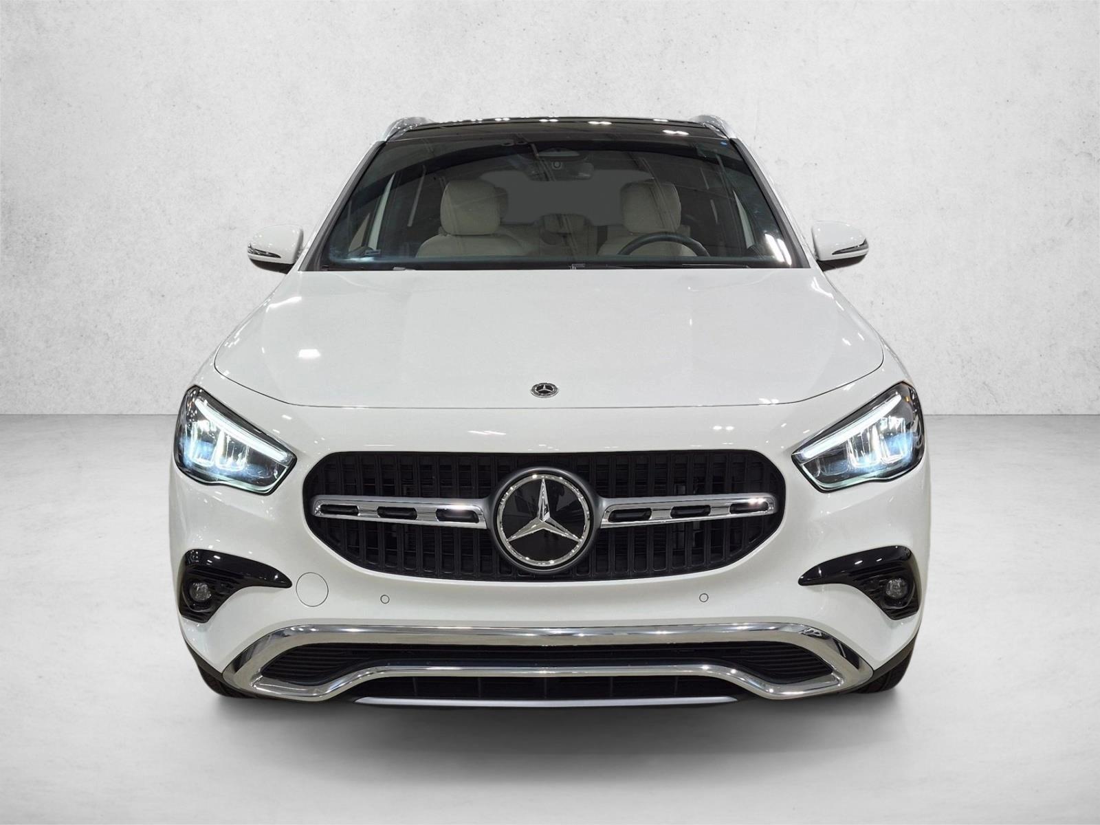 2026 GLA 250, photo 2 of 25